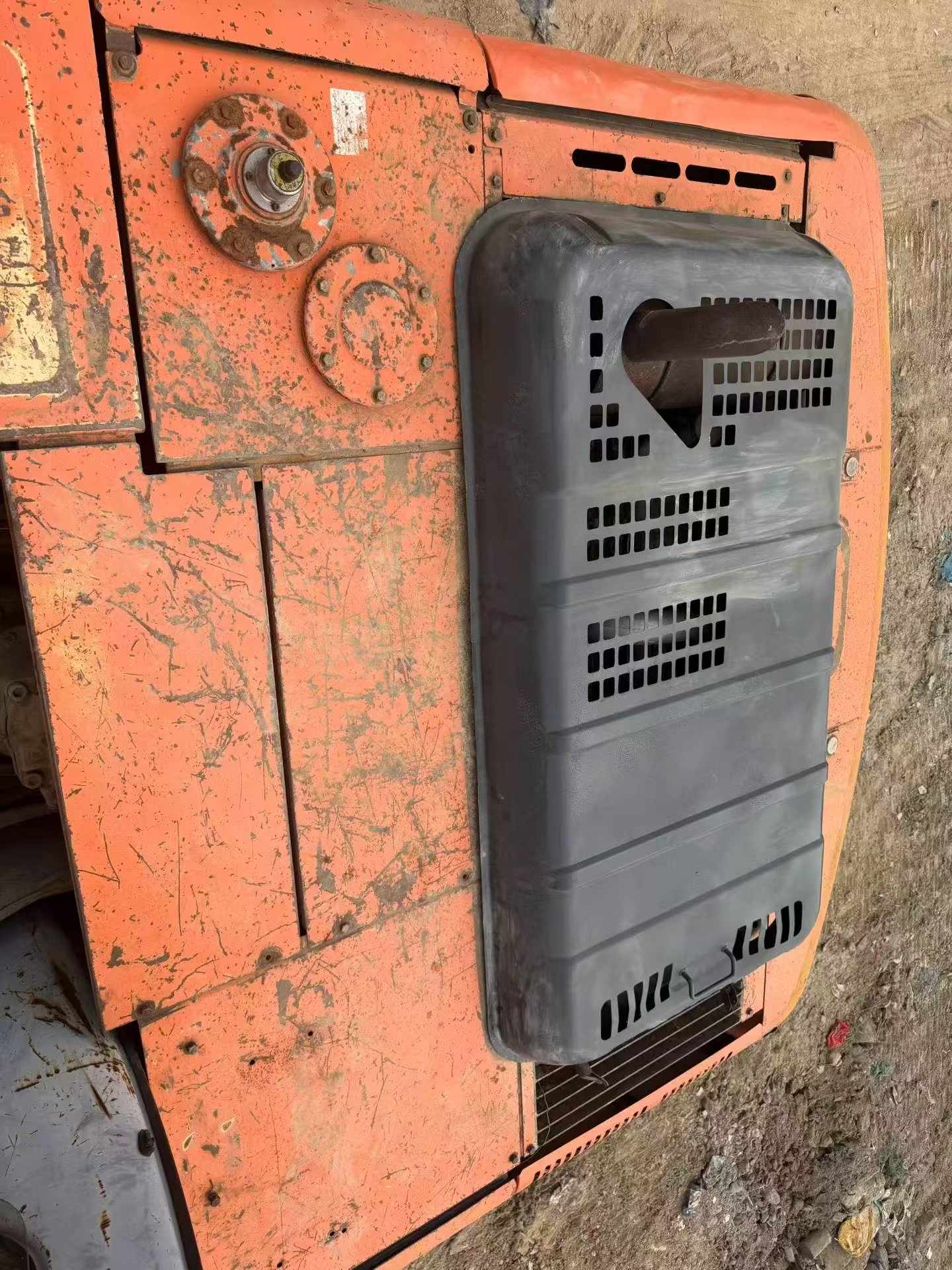 Buy Hitachi EX200-5 Used Excavator / 7