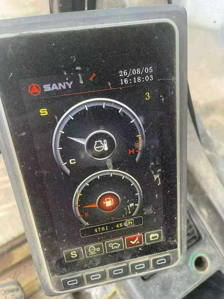 Buy Sany SY205C Used Excavator / 9