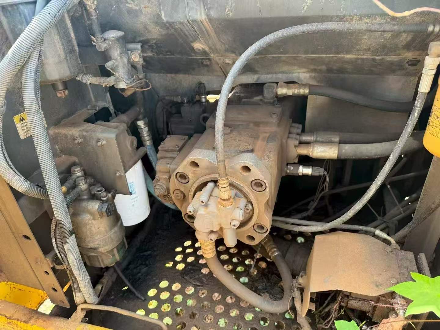 Buy Sumitomo SH240-3 Used Excavator / 4 Buy Sumitomo SH240-3 Used Excavator / 4