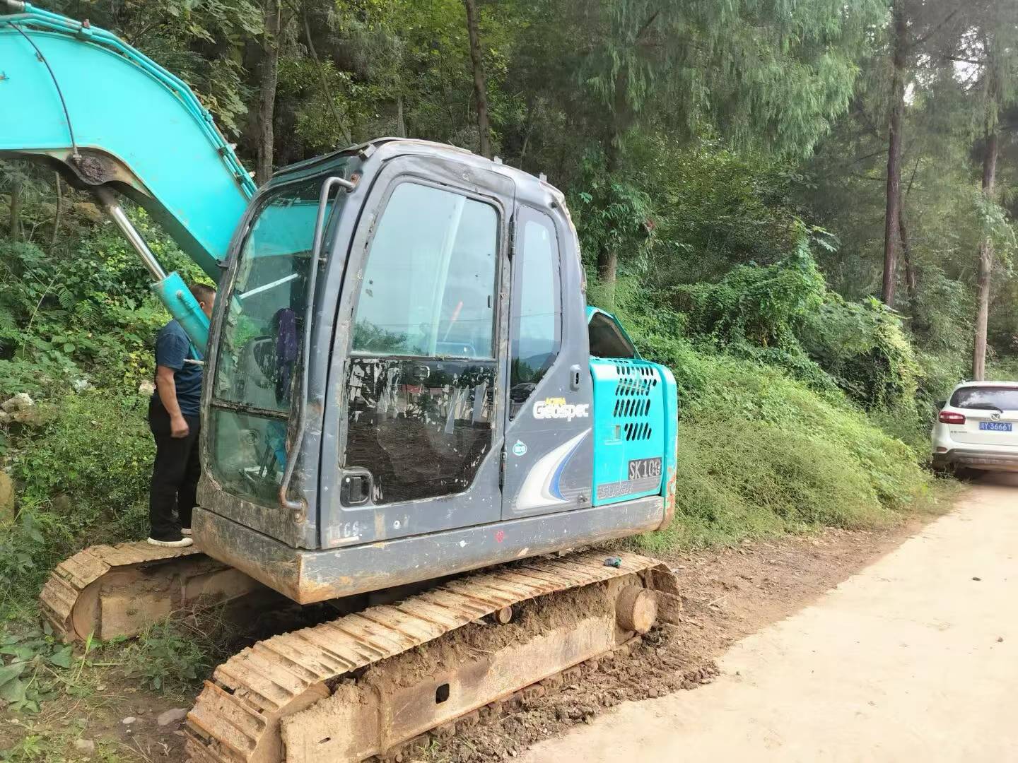 Buy Kobelco SK75 Used Excavator / 3 Buy Kobelco SK75 Used Excavator / 3