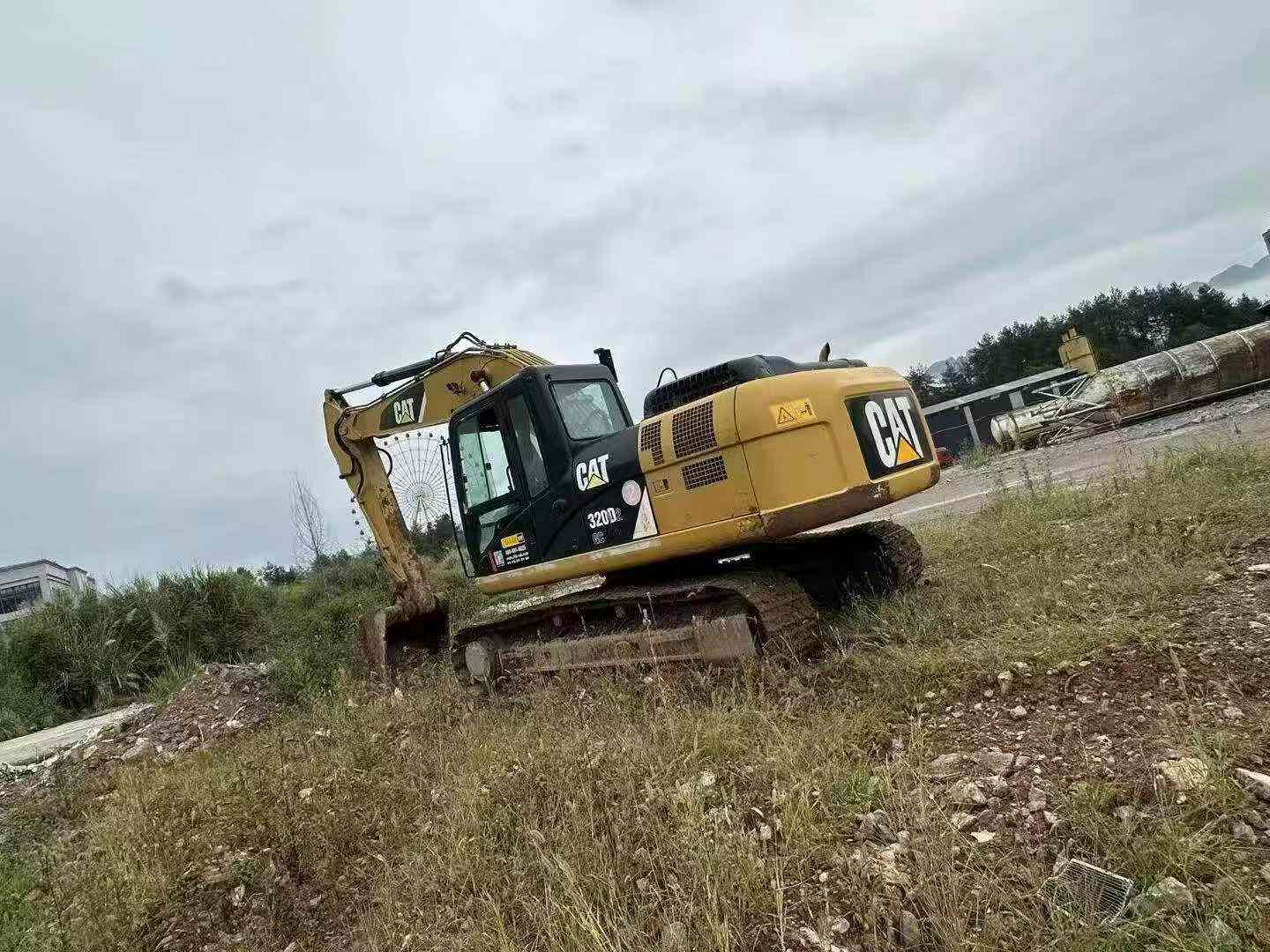 Buy Caterpillar 320A Used Excavator / 2