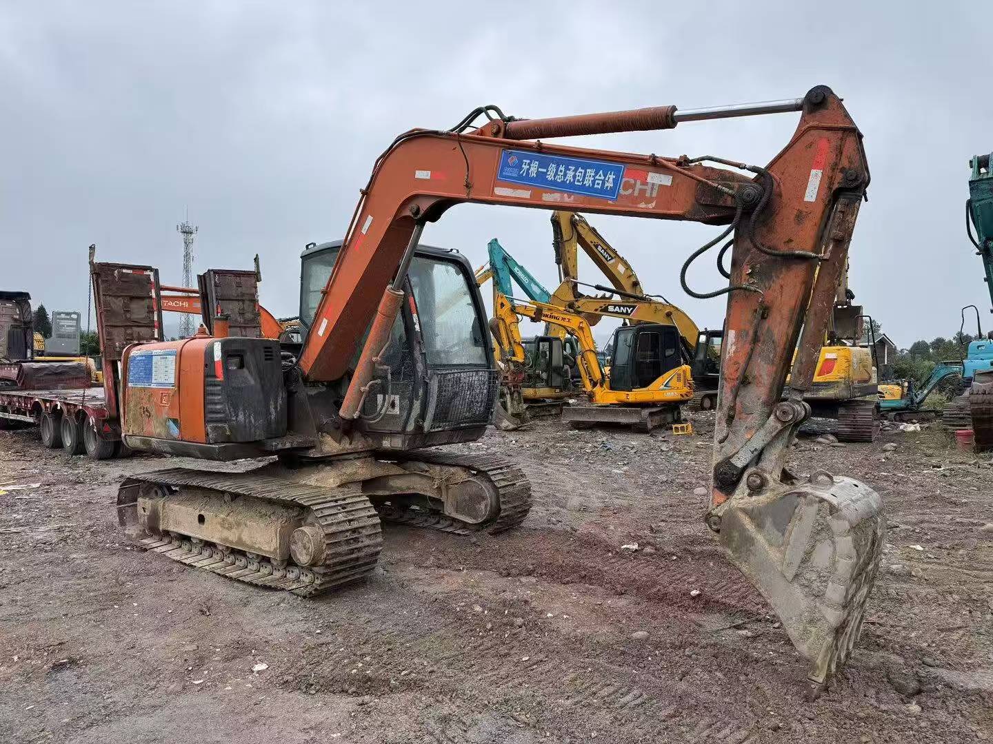 Buy Hitachi ZX70-5A Used Excavator / 1