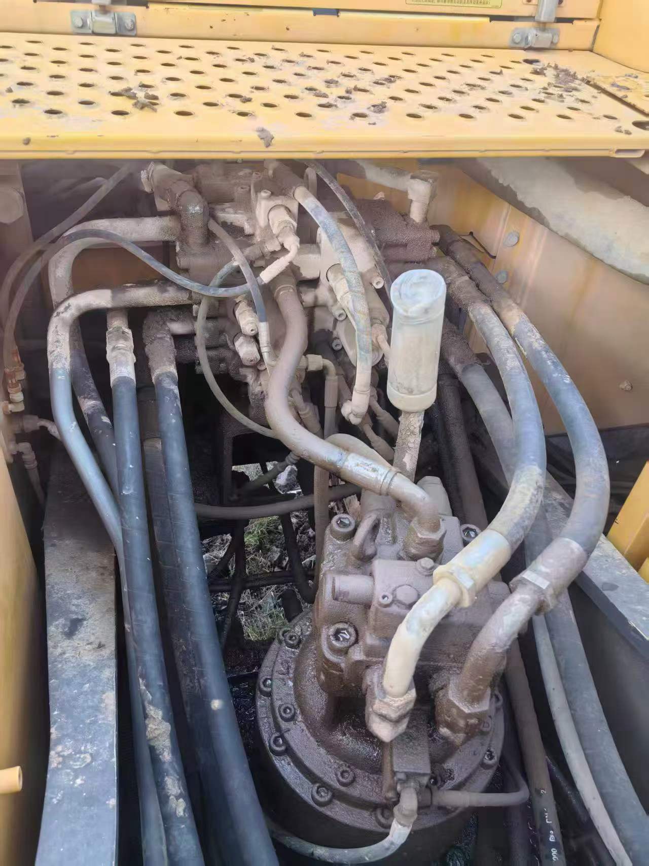 Buy Volvo EC210B Used Excavator / 2 Buy Volvo EC210B Used Excavator / 2