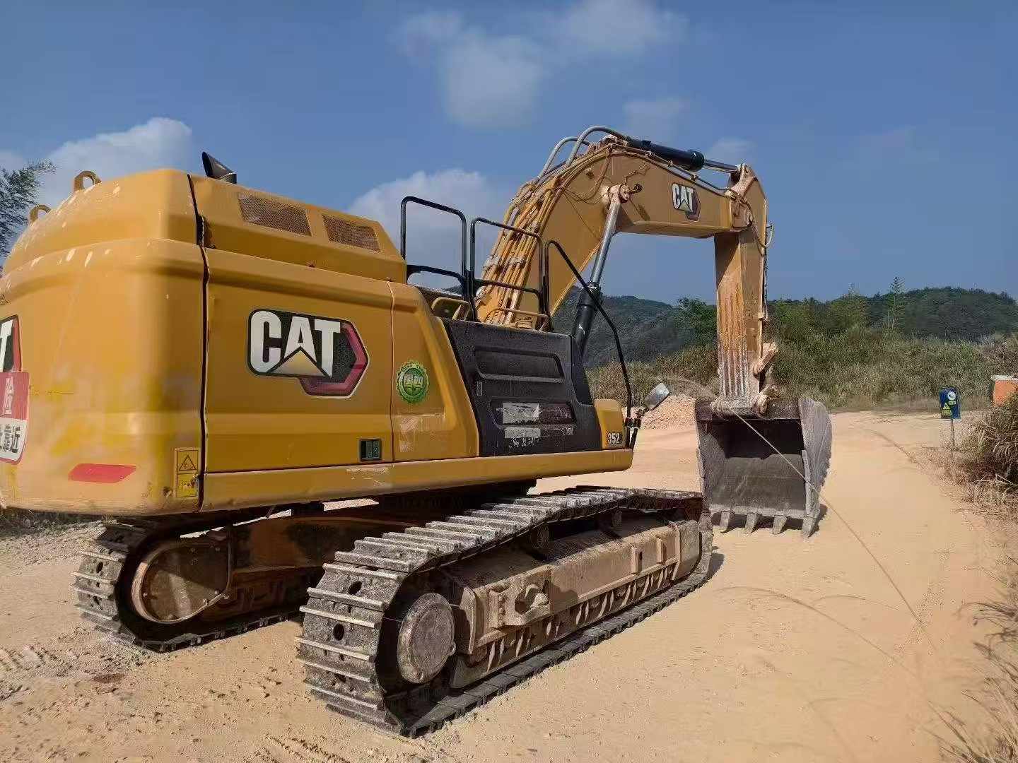 Buy Caterpillar CAT352 Used Excavator / 8 Buy Caterpillar CAT352 Used Excavator / 8