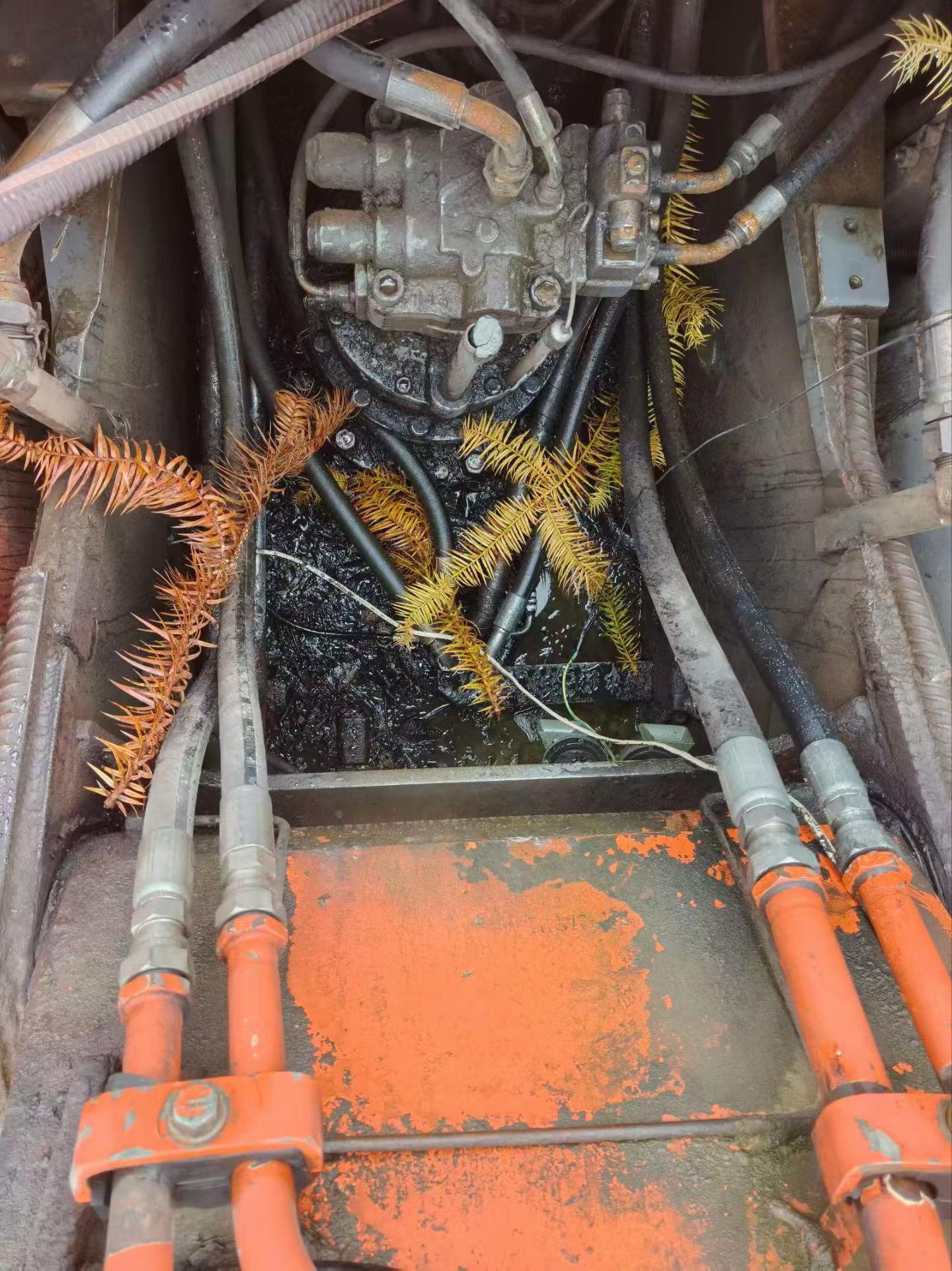 Buy Hitachi EX200 Used Excavator / 5