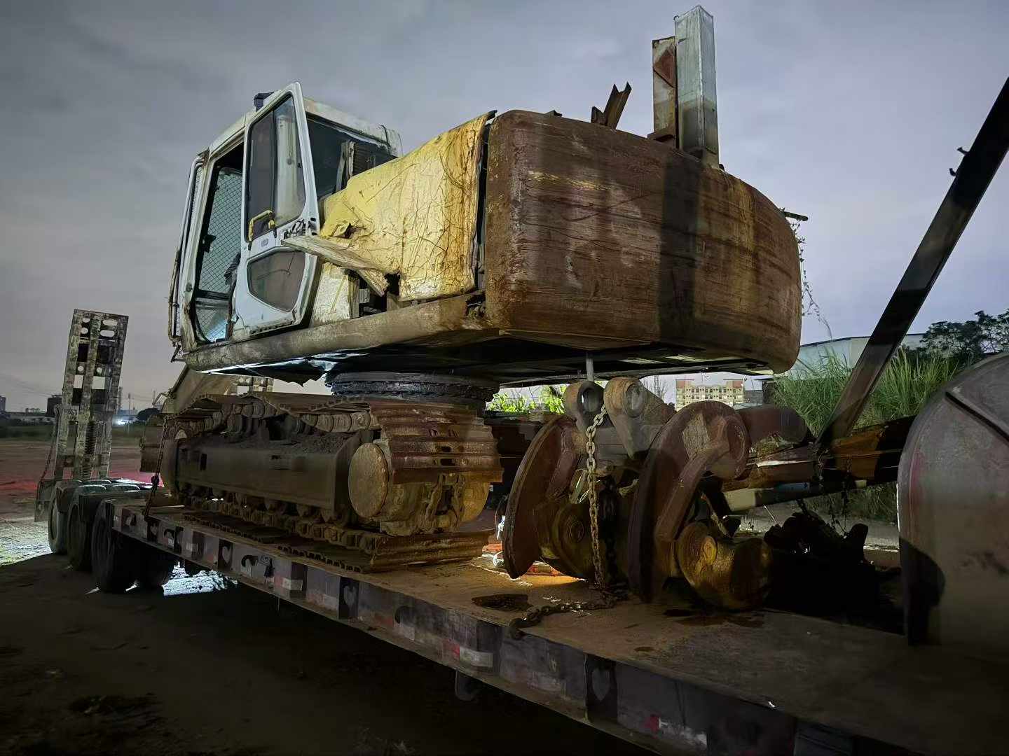 Buy Sumitomo SH200 Used Excavator / 4