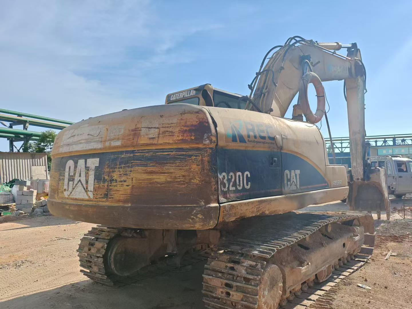 Buy Caterpillar 320C Used Excavator / 3 Buy Caterpillar 320C Used Excavator / 3