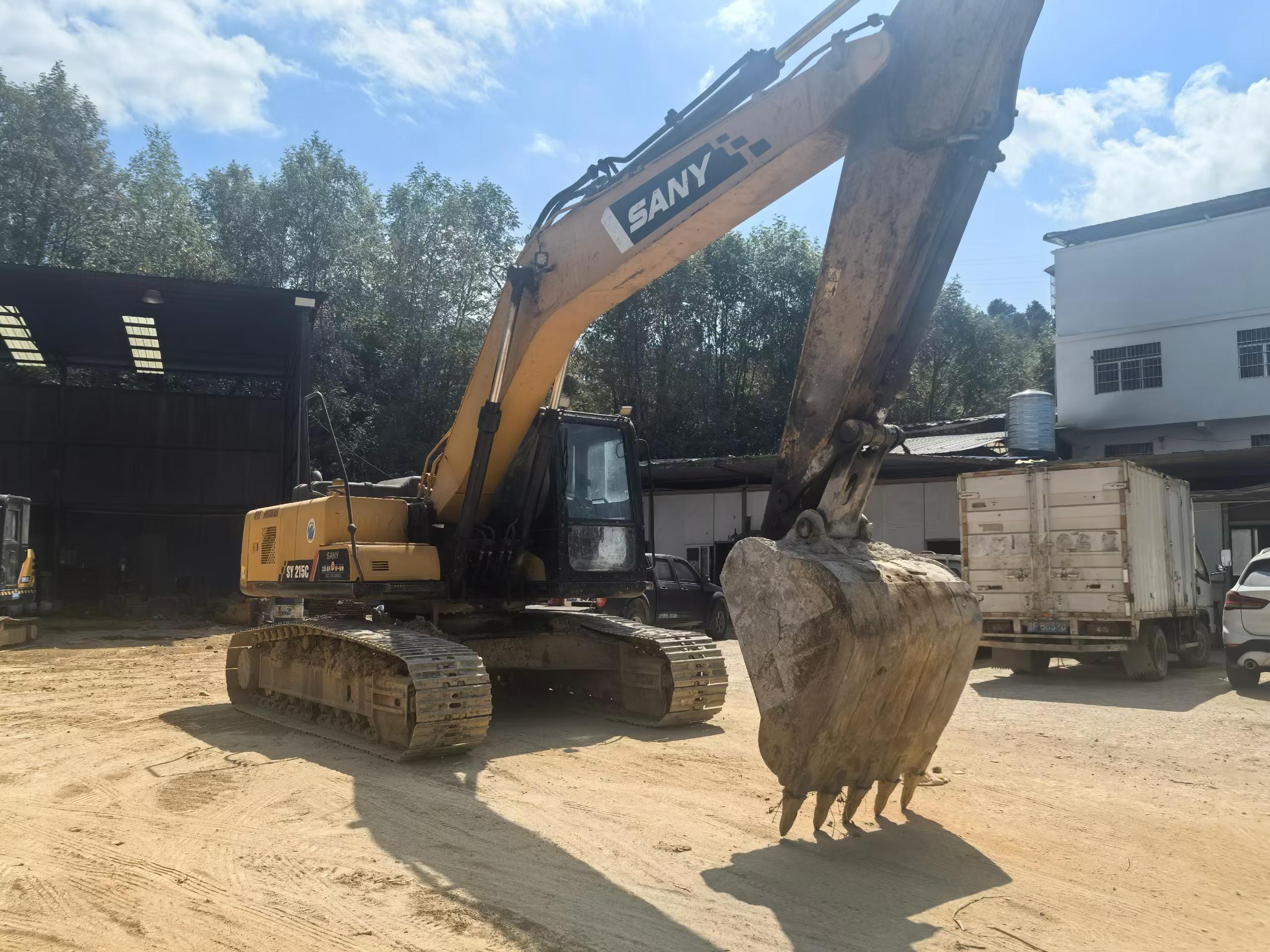 Buy Sany SY215C Used Excavator / 8