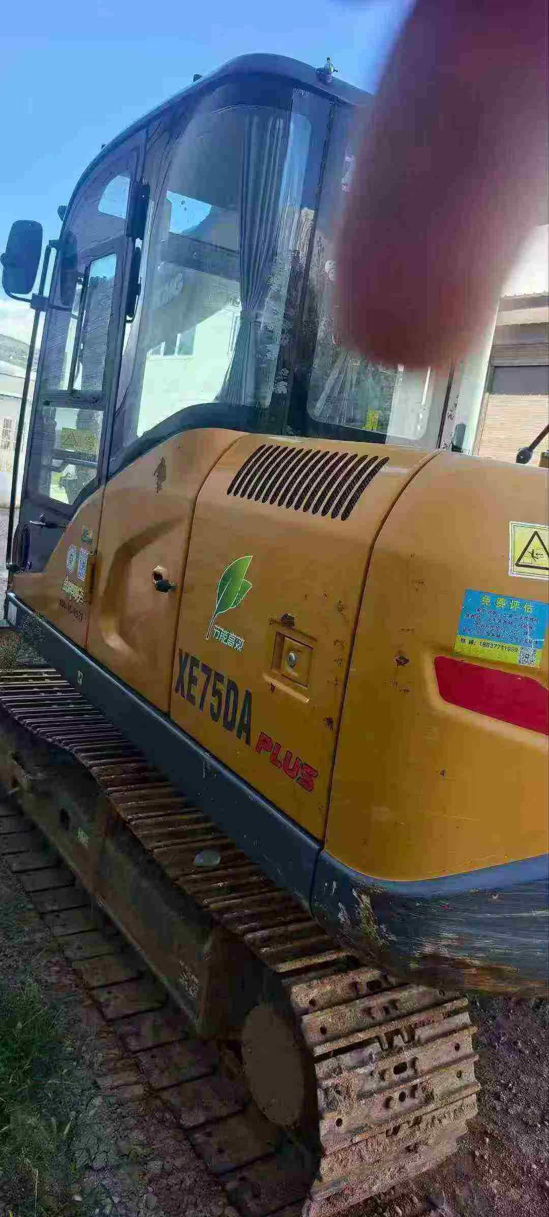 Buy XCMG XE75C Used Excavator / 2 Buy XCMG XE75C Used Excavator / 2