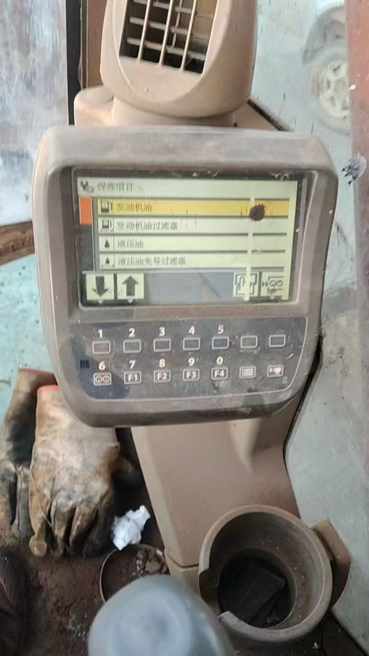 Buy Hitachi EX200-3 Used Excavator / 3 Buy Hitachi EX200-3 Used Excavator / 3