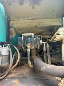 Buy Kobelco SK260LC-8 Used Excavator / 2 Buy Kobelco SK260LC-8 Used Excavator / 2