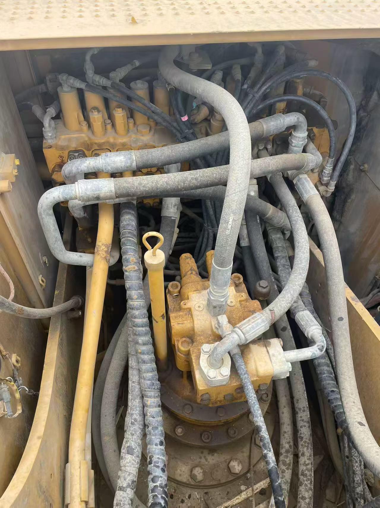 Buy Caterpillar 320D Used Excavator / 4