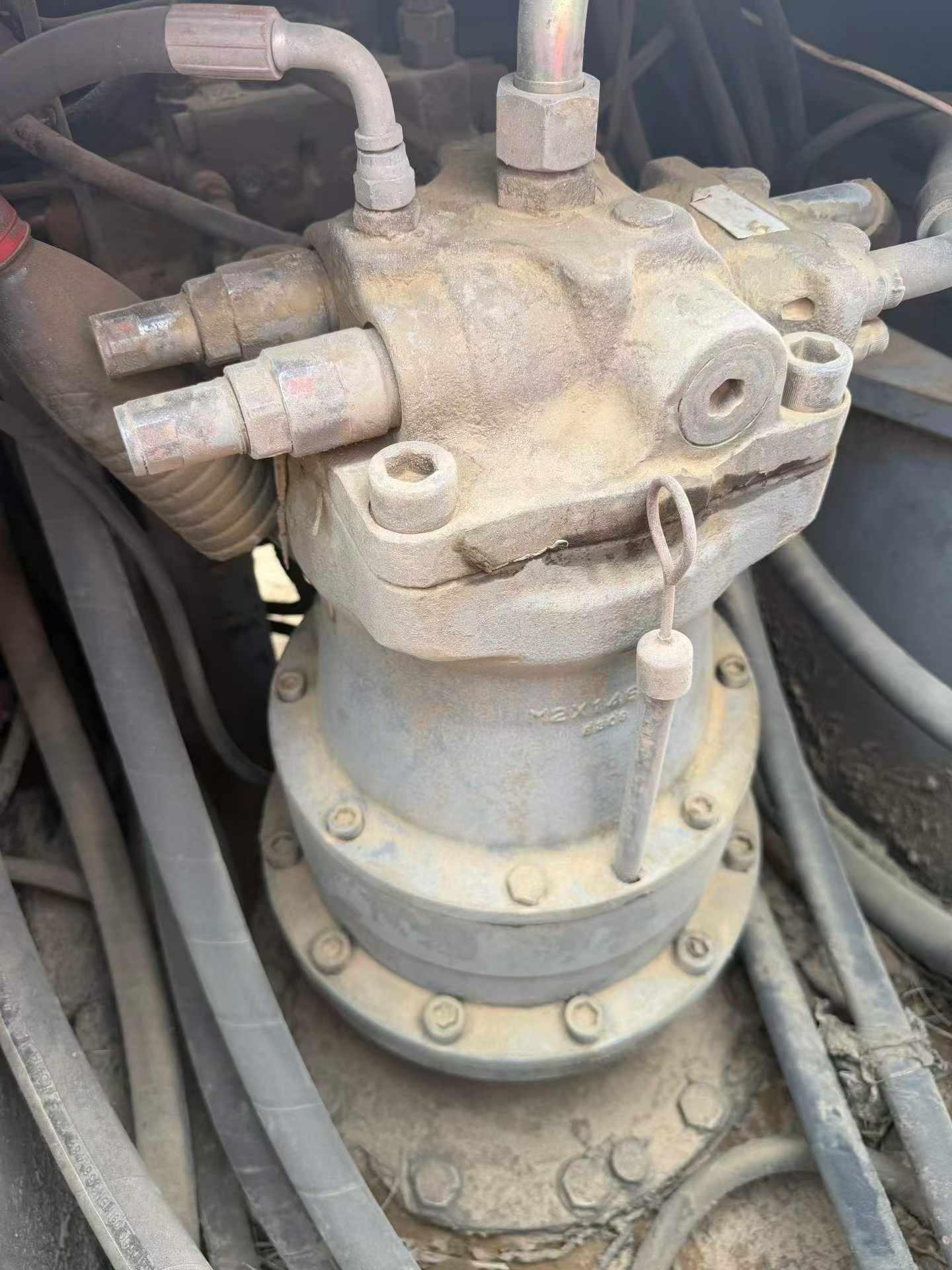 Buy Hitachi EX200-5 Used Excavator / 4