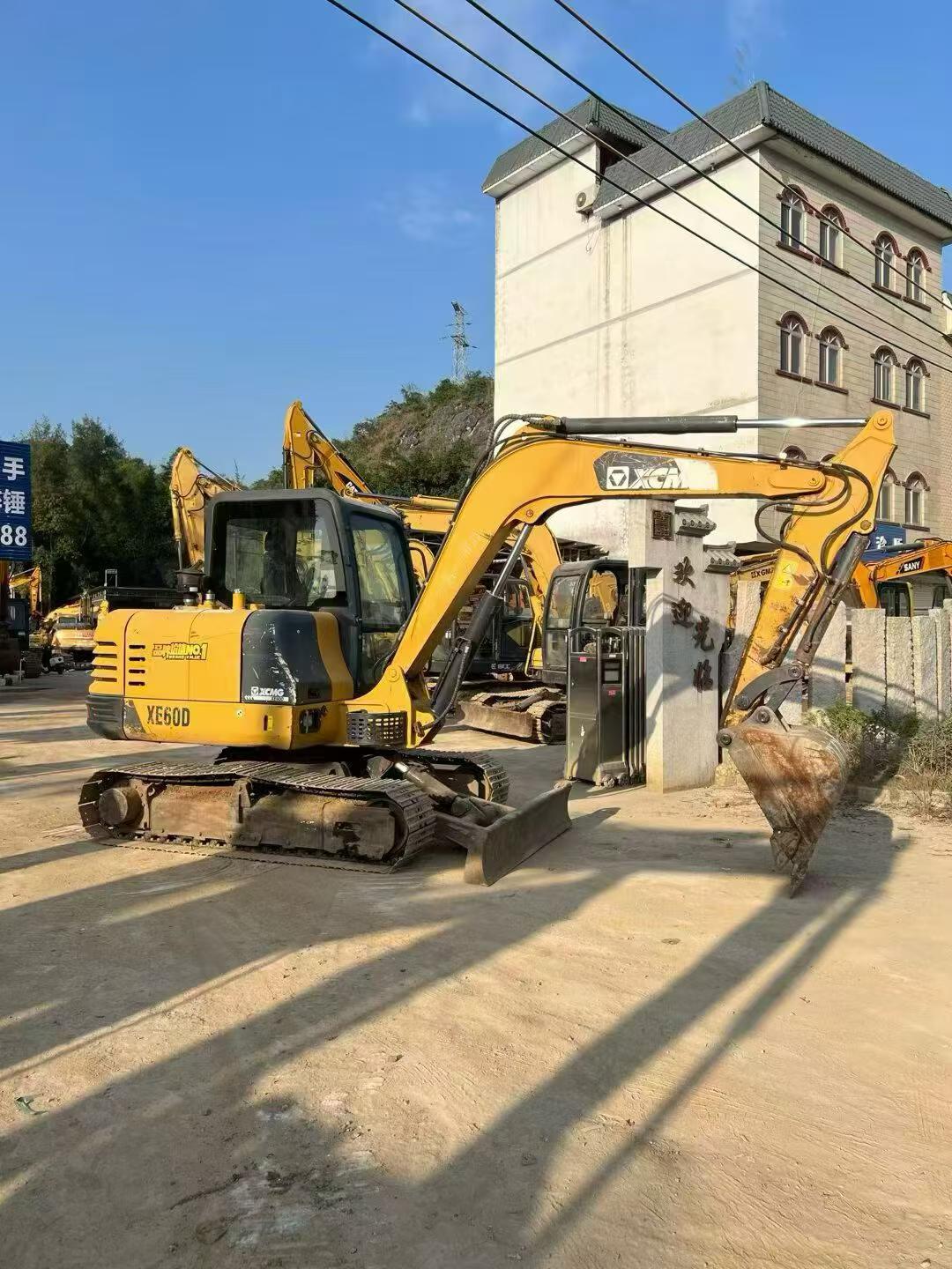 Buy XCMG XE60 Used Excavator / 2