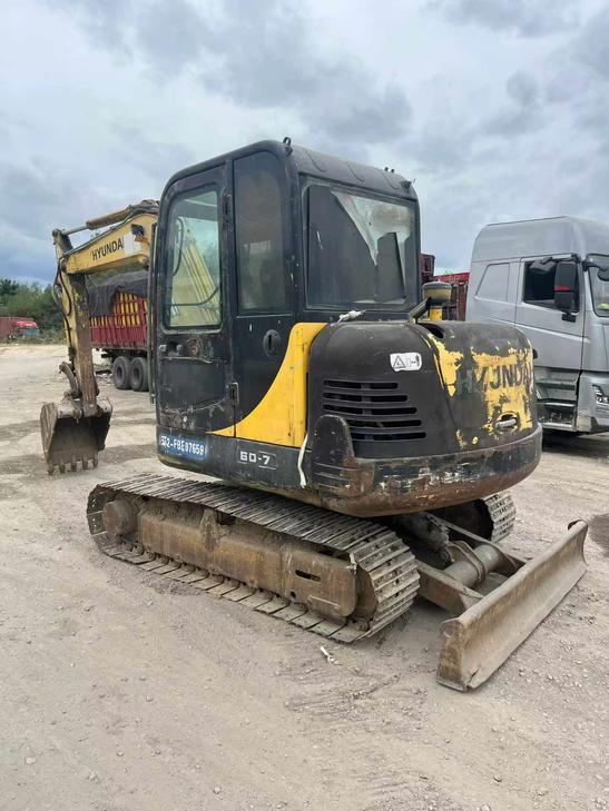 Buy Hyundai HX60 Used Excavator / 1