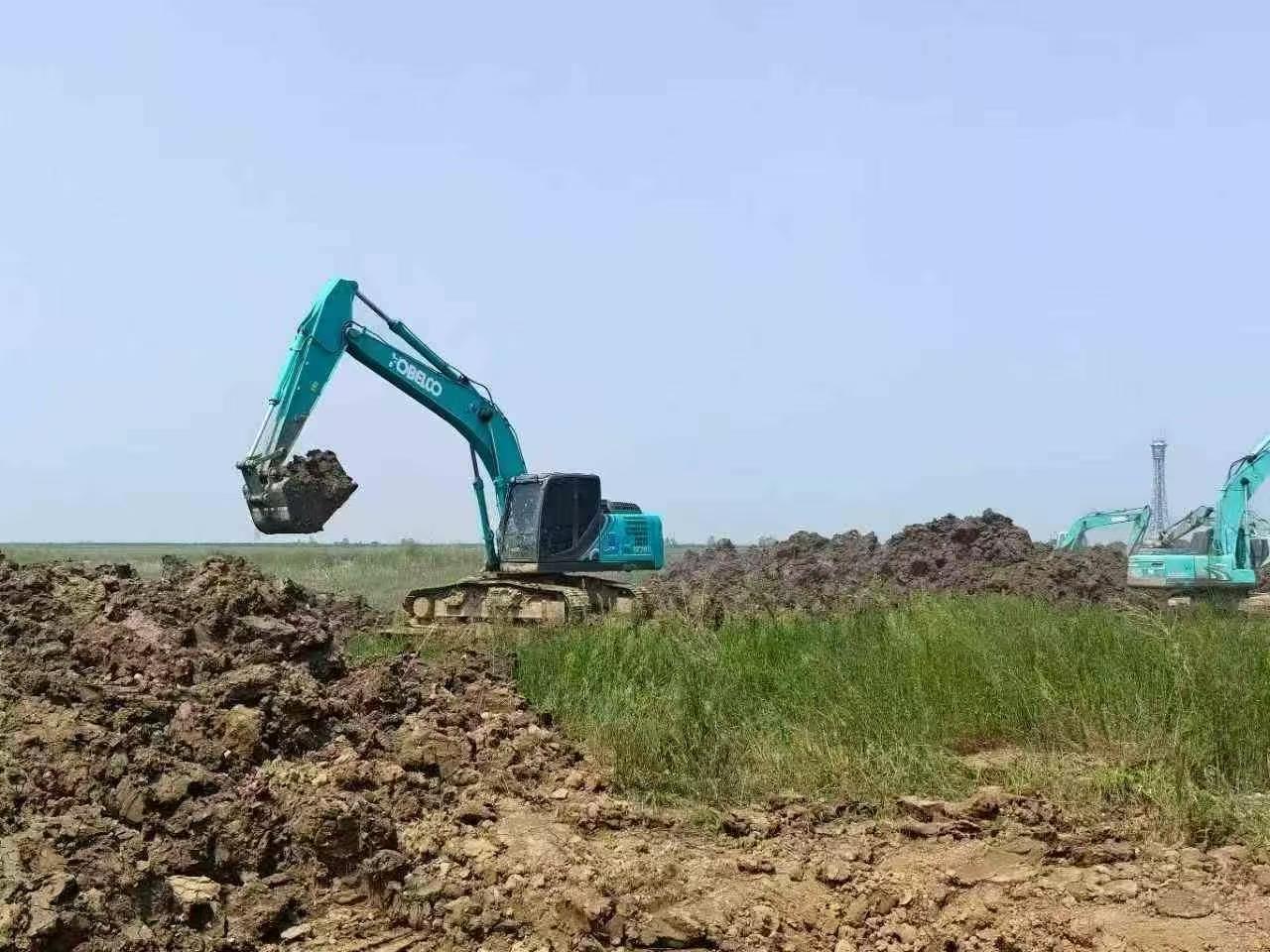 Buy Kobelco SK200 Used Excavator / 2 Buy Kobelco SK200 Used Excavator / 2