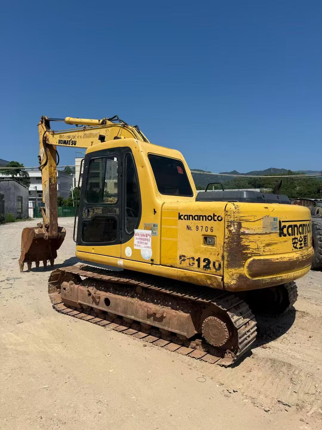 Buy Komatsu PC120-6E Used Excavator / 1