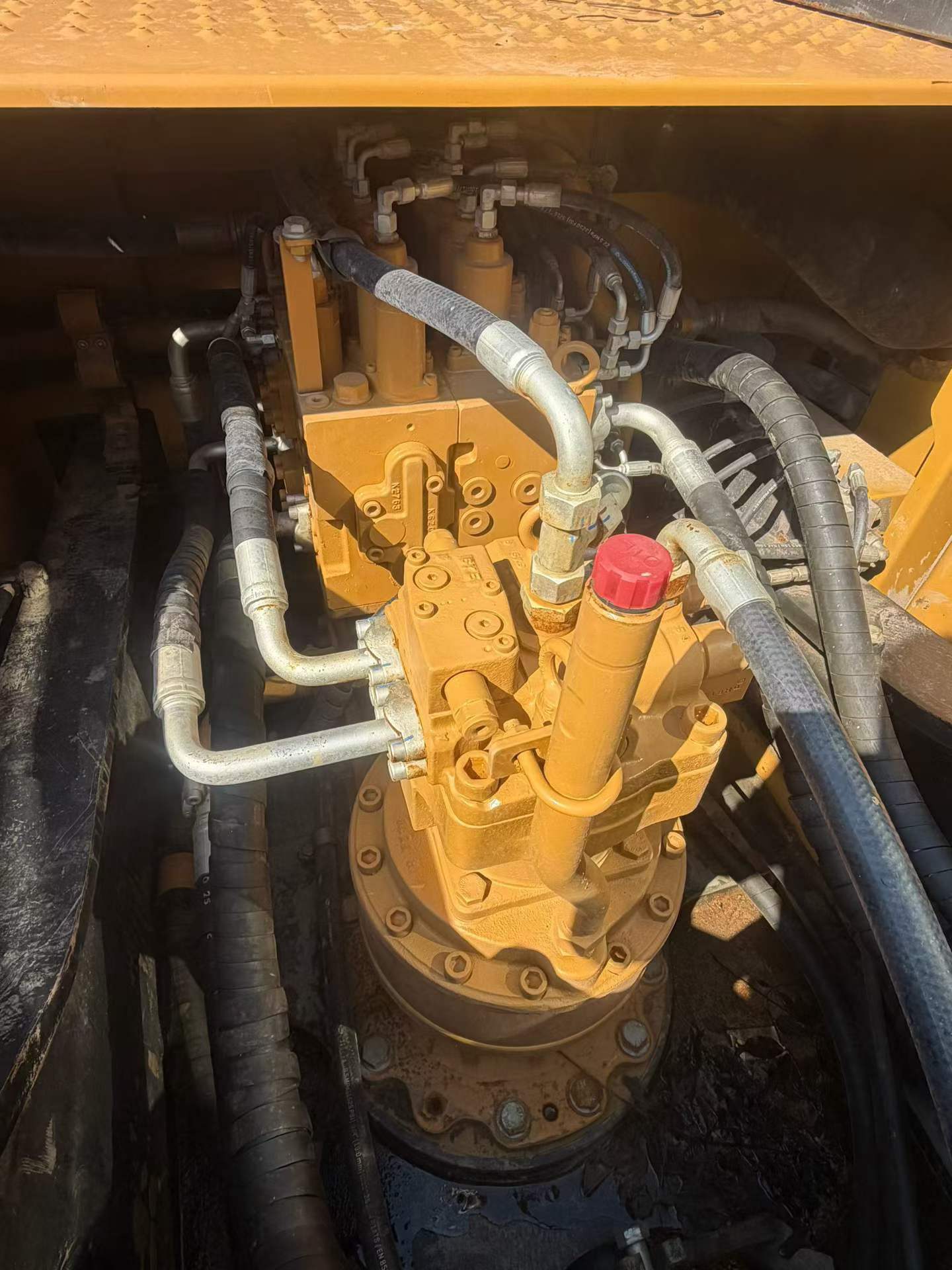 Buy Sany SY245H Used Excavator / 7 Buy Sany SY245H Used Excavator / 7