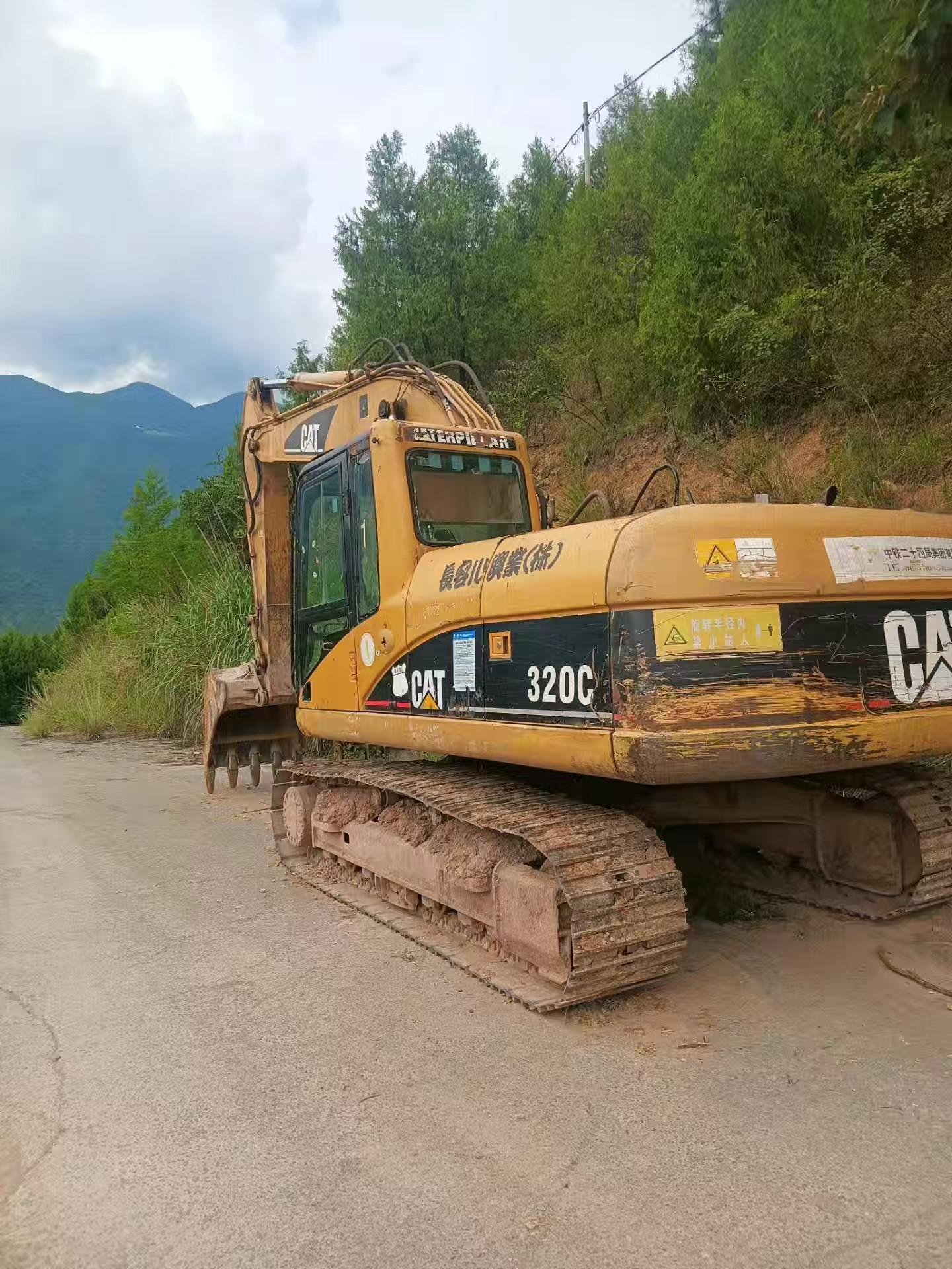 Buy Caterpillar 320A Used Excavator / 5 Buy Caterpillar 320A Used Excavator / 5