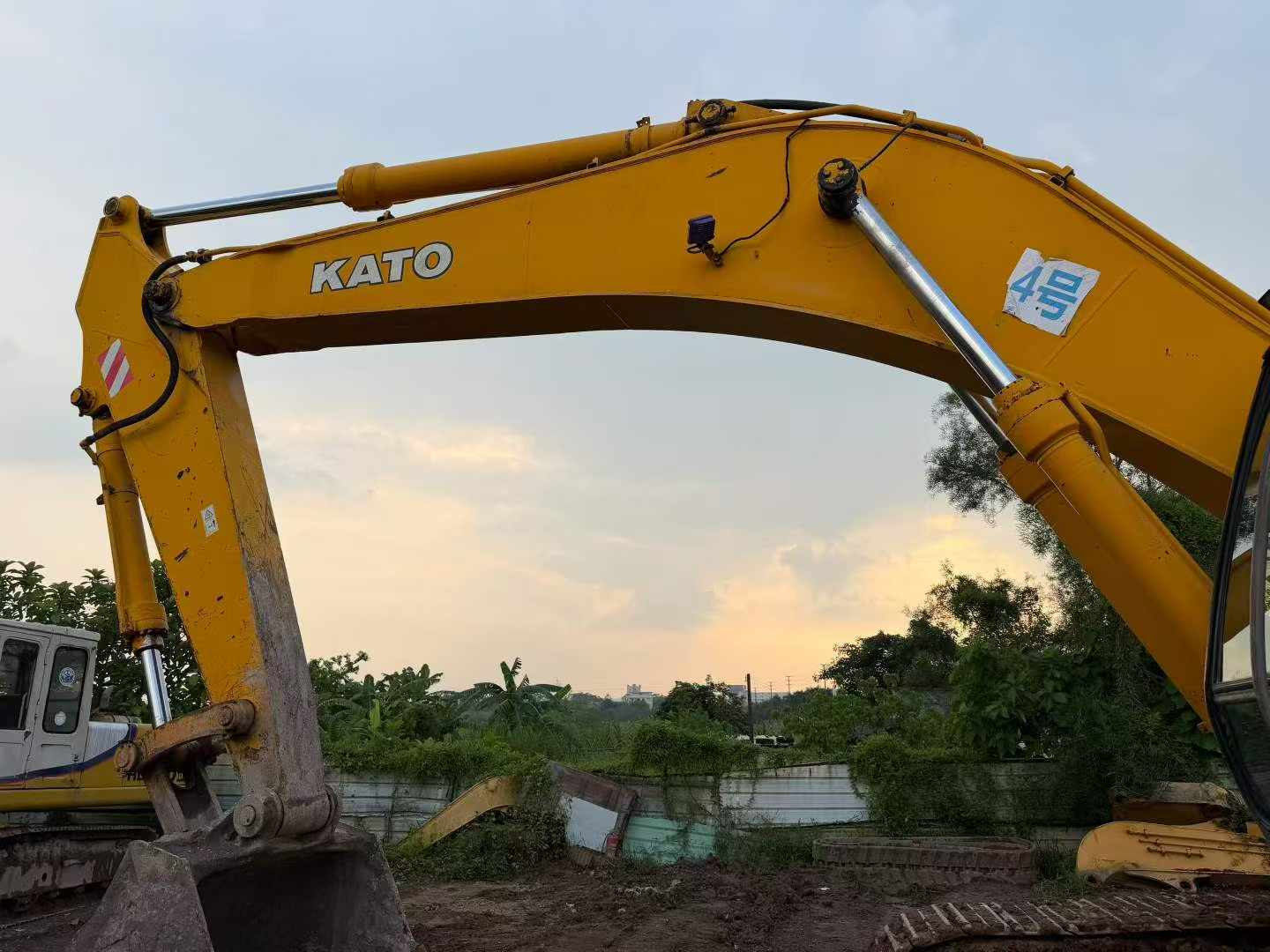 Buy Kato HD1430R Used Excavator / 7 Buy Kato HD1430R Used Excavator / 7