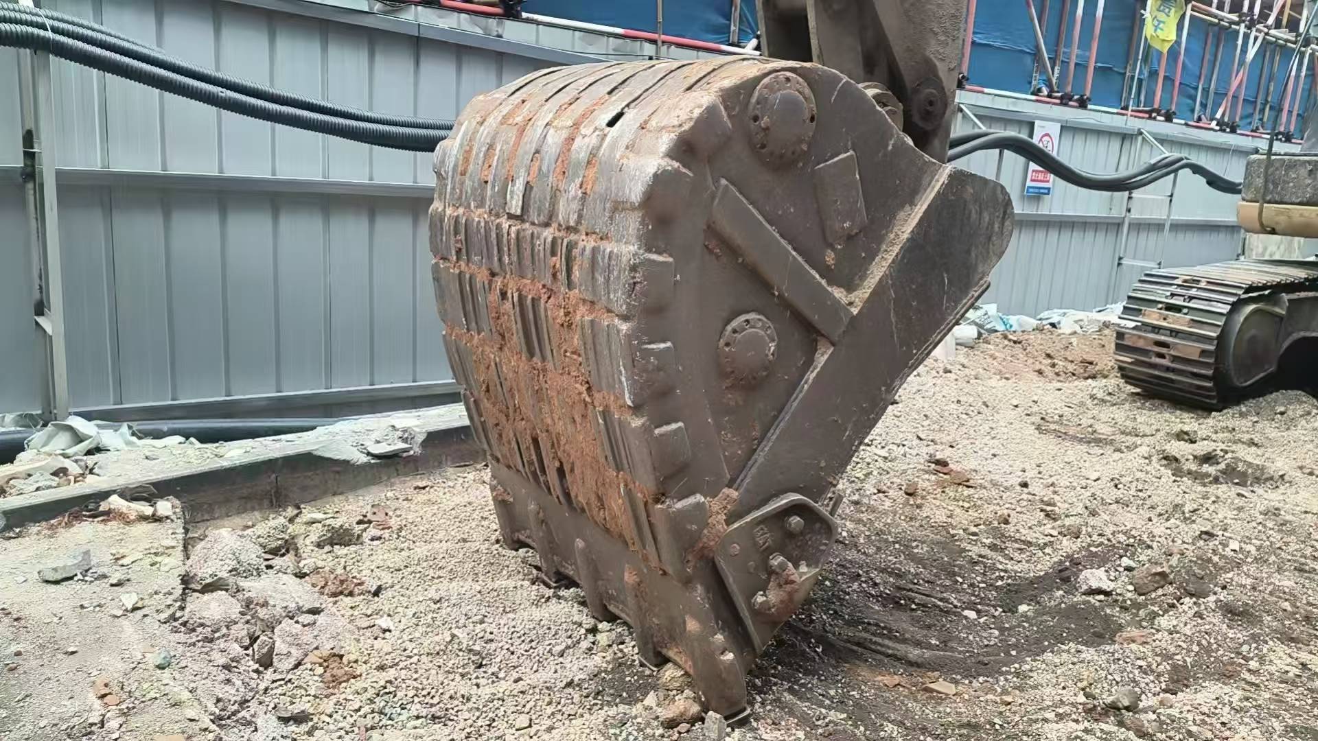 Buy Caterpillar 320D Used Excavator / 6