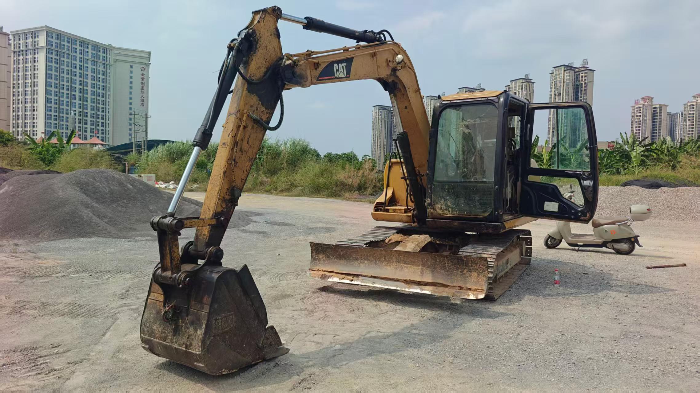 Buy Caterpillar 307C Used Excavator / 5 Buy Caterpillar 307C Used Excavator / 5