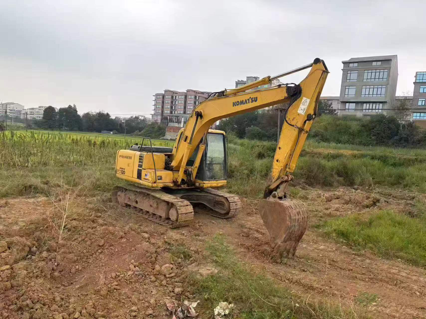 Buy Komatsu PC120-6 Used Excavator / 1