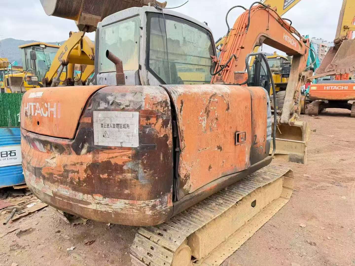 Buy Hitachi EX60-6 Used Excavator / 1
