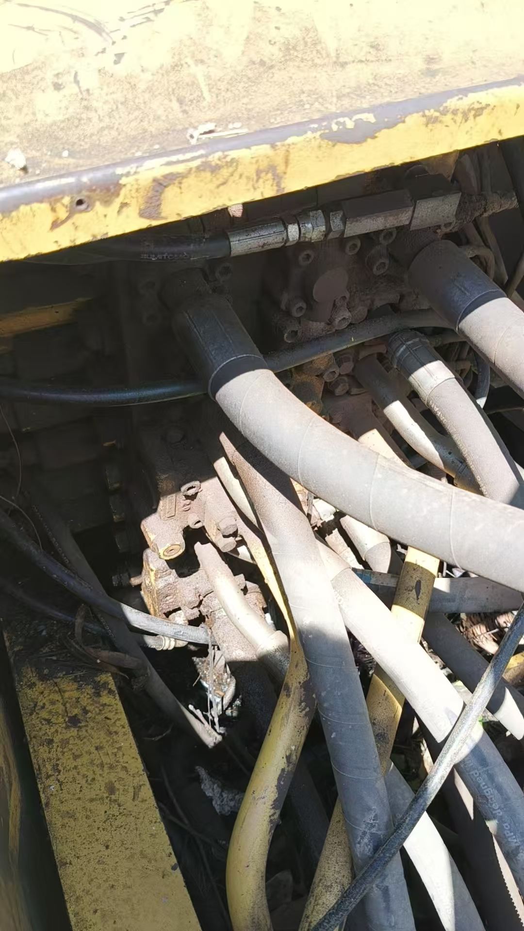 Buy Komatsu PC200-7 Used Excavator / 5 Buy Komatsu PC200-7 Used Excavator / 5