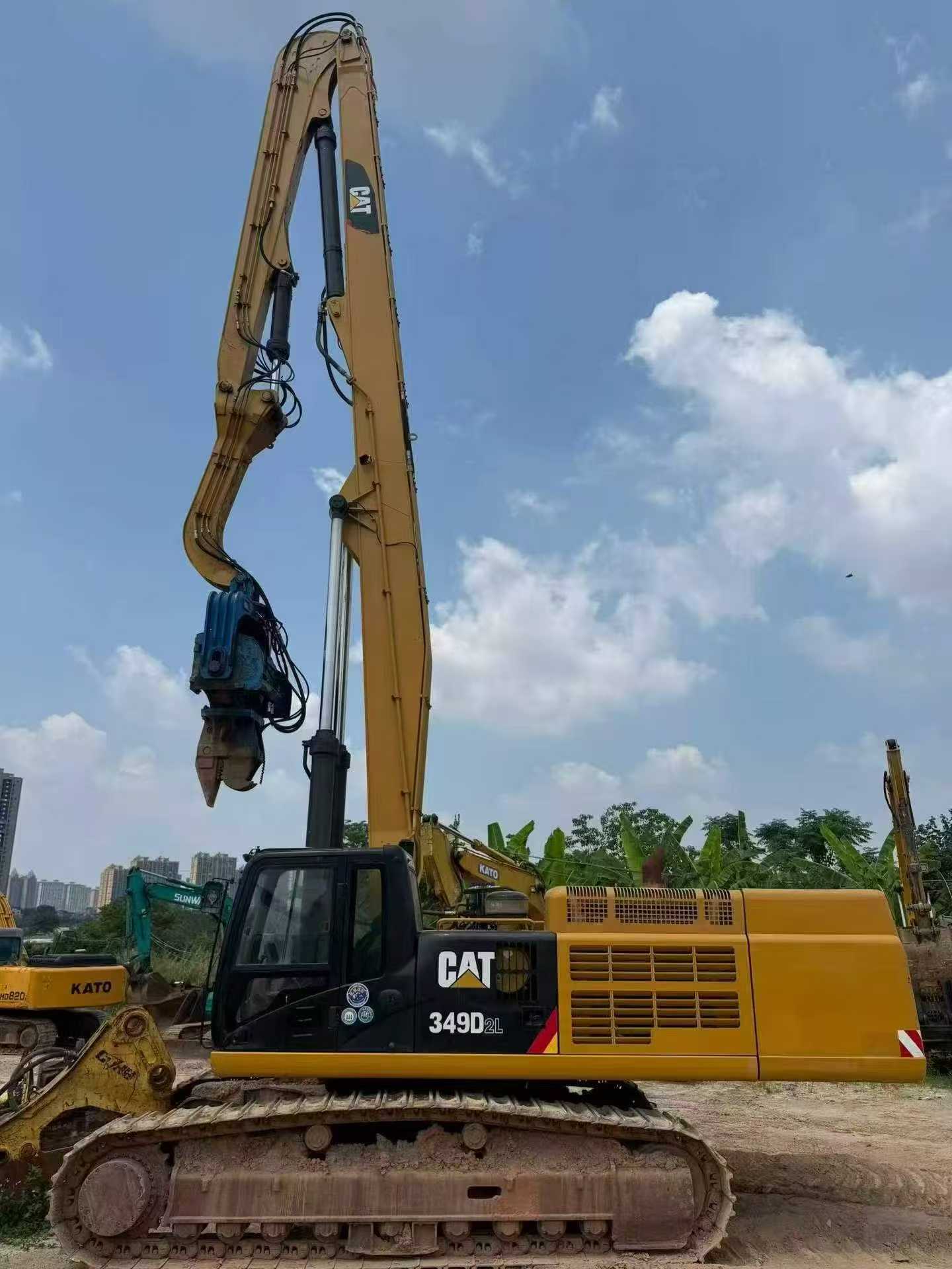 Buy Caterpillar 349E Used Excavator / 1