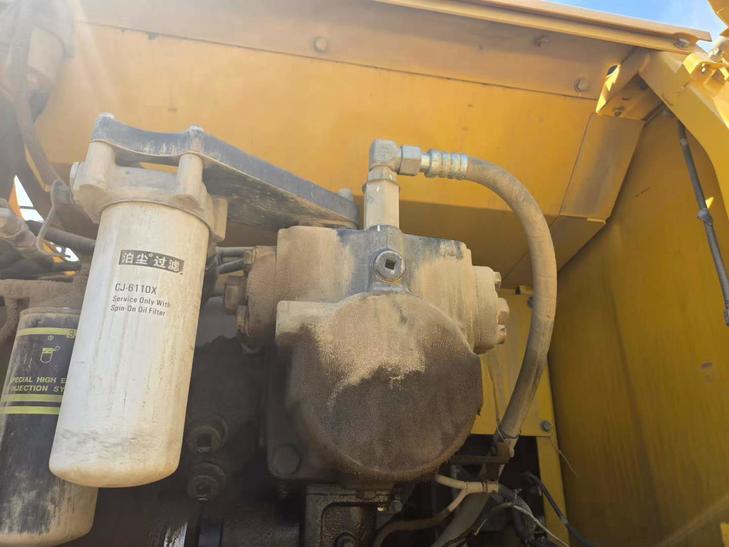 Buy Komatsu WA500-3 Used Excavator / 1