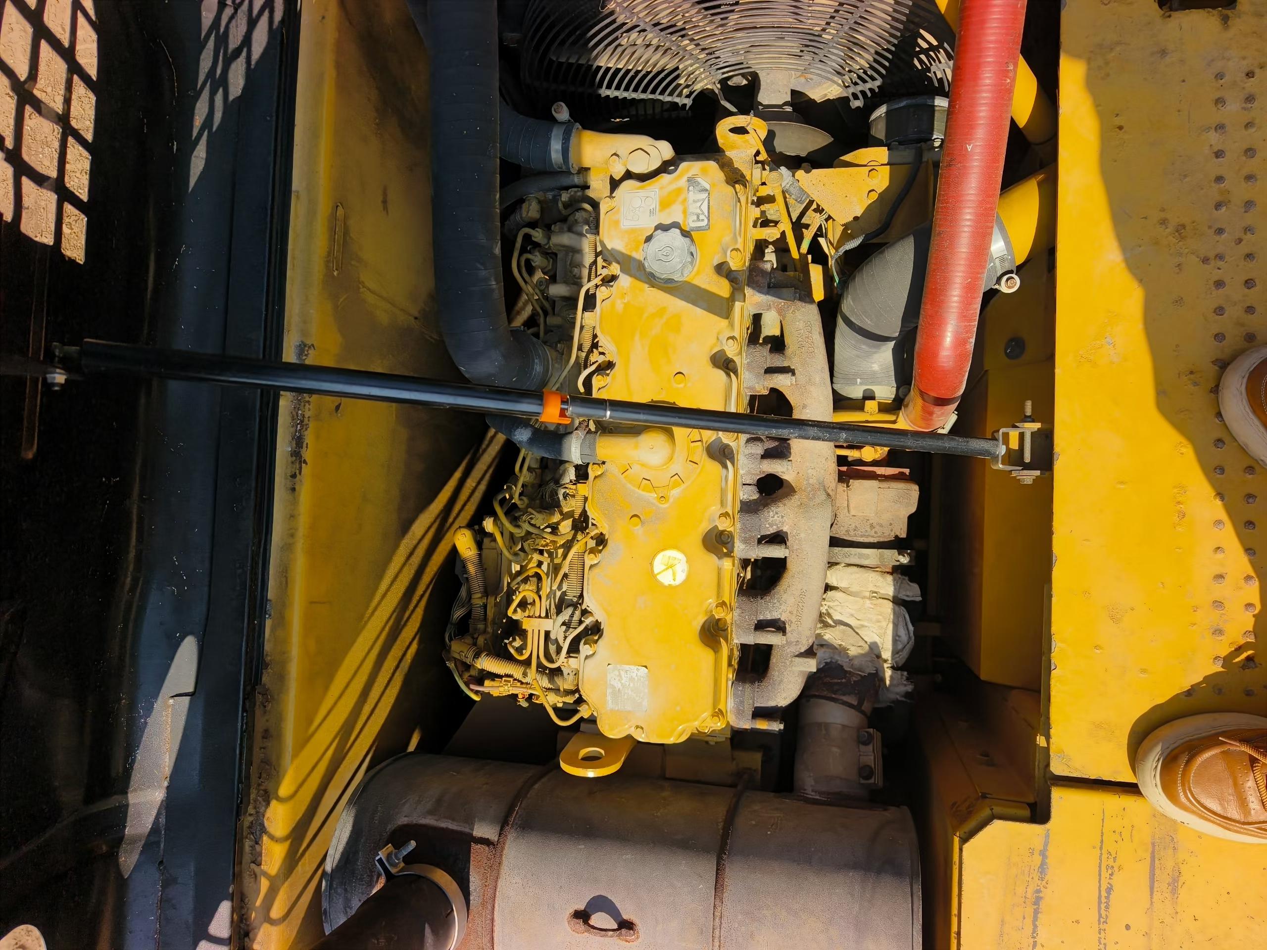 Buy Caterpillar 323D2L Used Excavator / 6 Buy Caterpillar 323D2L Used Excavator / 6