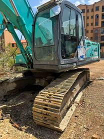 Buy Kobelco SK250 Used Excavator / 2 Buy Kobelco SK250 Used Excavator / 2
