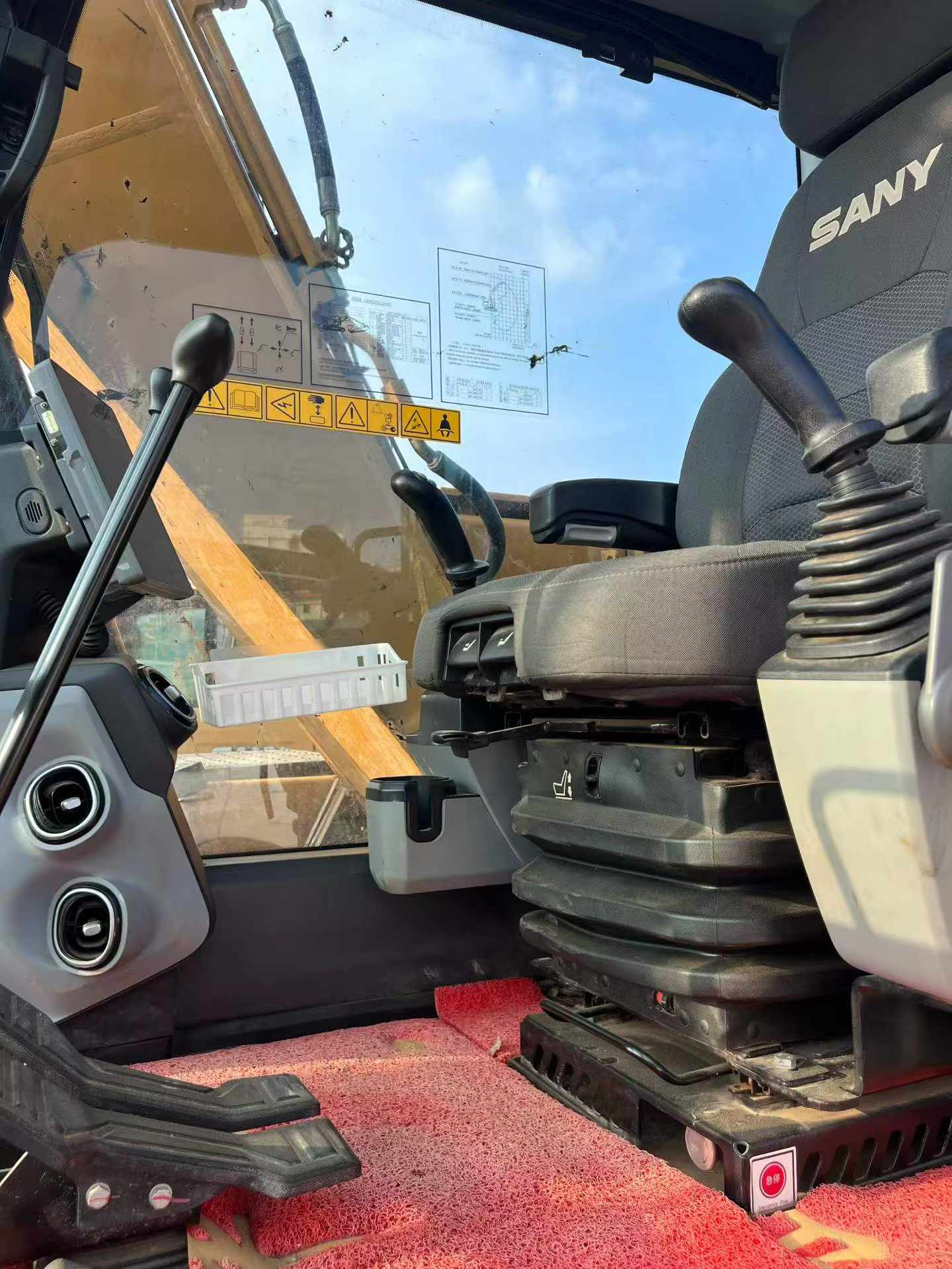 Buy Sany SY135 Used Excavator / 8