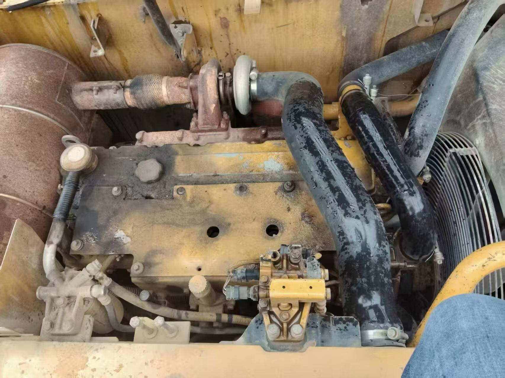 Buy Caterpillar 320D Used Excavator / 2