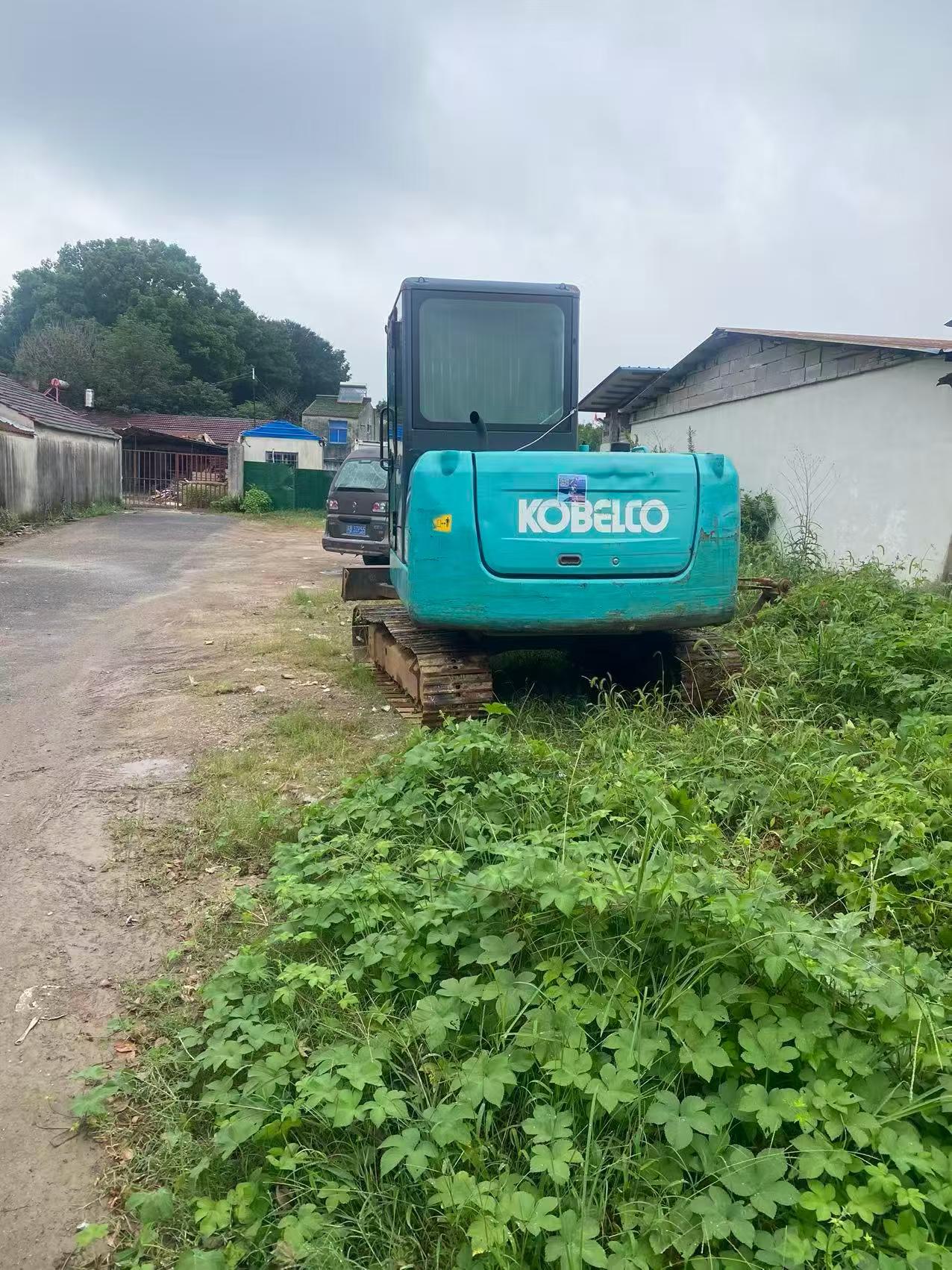 Buy Kobelco SK60 Used Excavator / 3 Buy Kobelco SK60 Used Excavator / 3