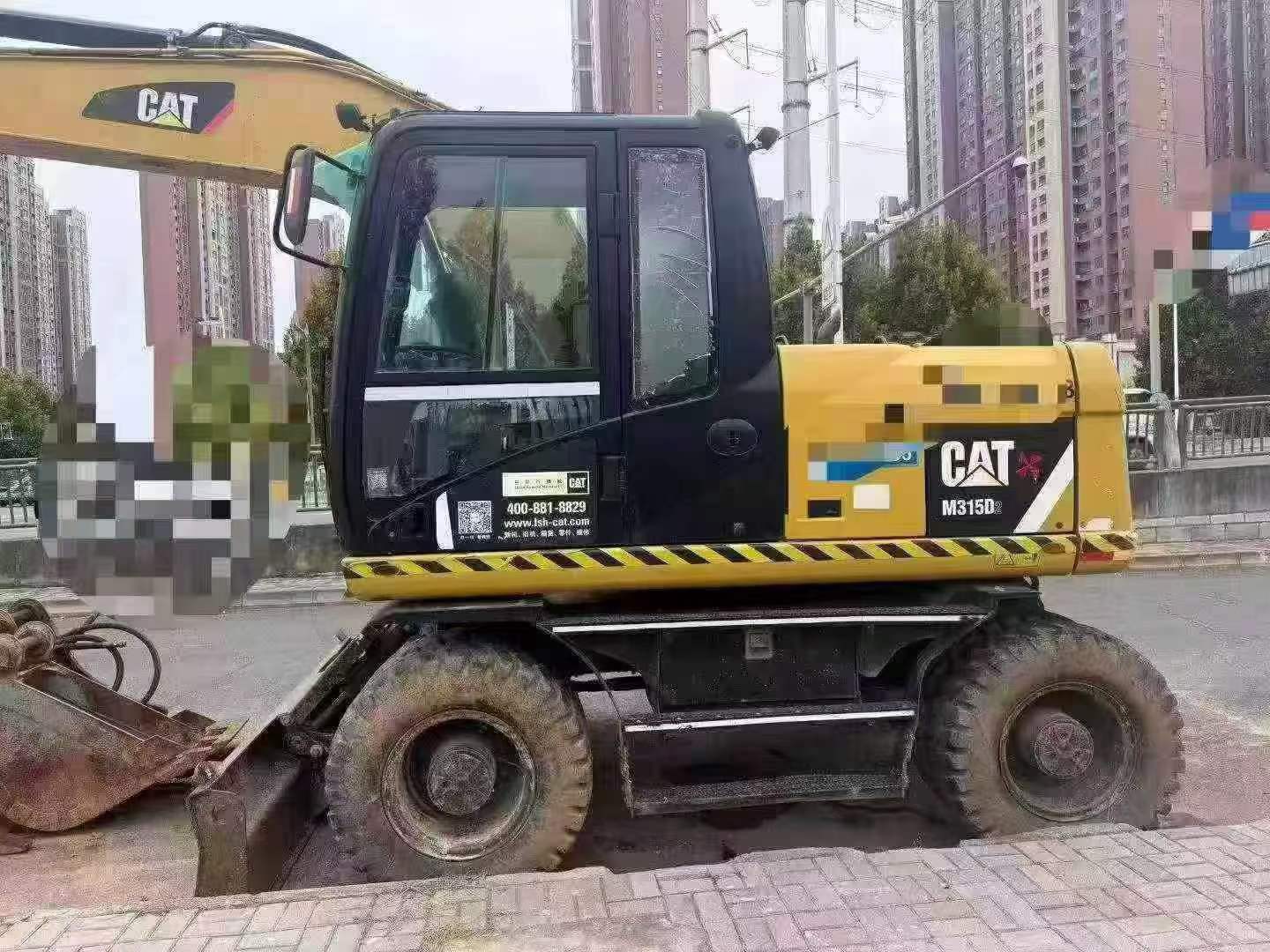 Buy Caterpillar CT150-8 Used Excavator / 2 Buy Caterpillar CT150-8 Used Excavator / 2