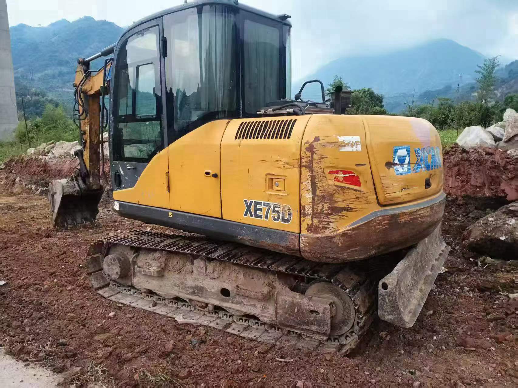 Buy XCMG XE75C Used Excavator / 6 Buy XCMG XE75C Used Excavator / 6