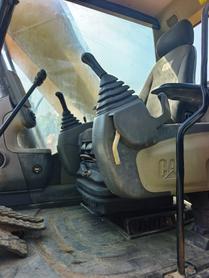 Buy Caterpillar 323D2L Used Excavator / 7 Buy Caterpillar 323D2L Used Excavator / 7