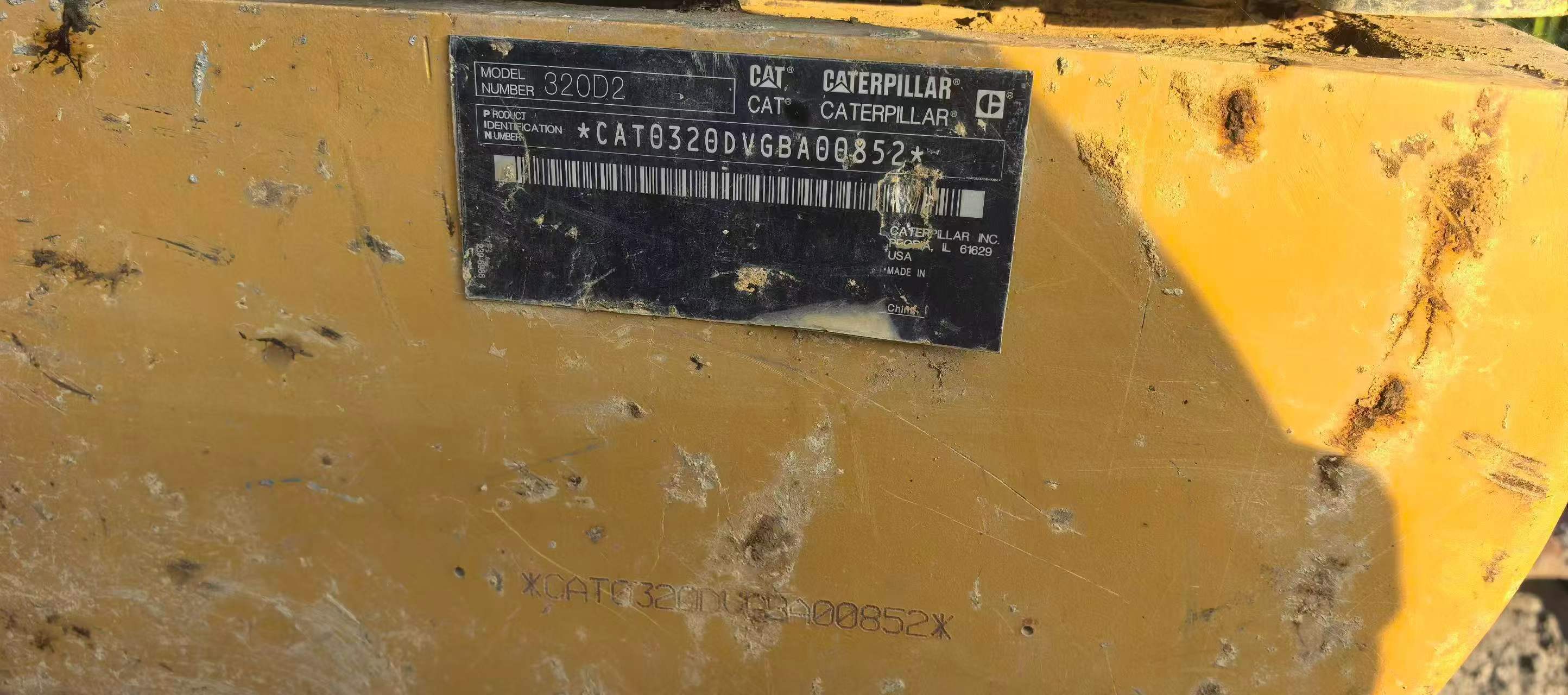 Buy Caterpillar 320D Used Excavator / 9