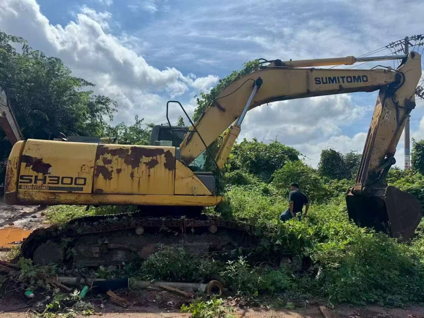 Buy Sumitomo SH240-3 Used Excavator / 1