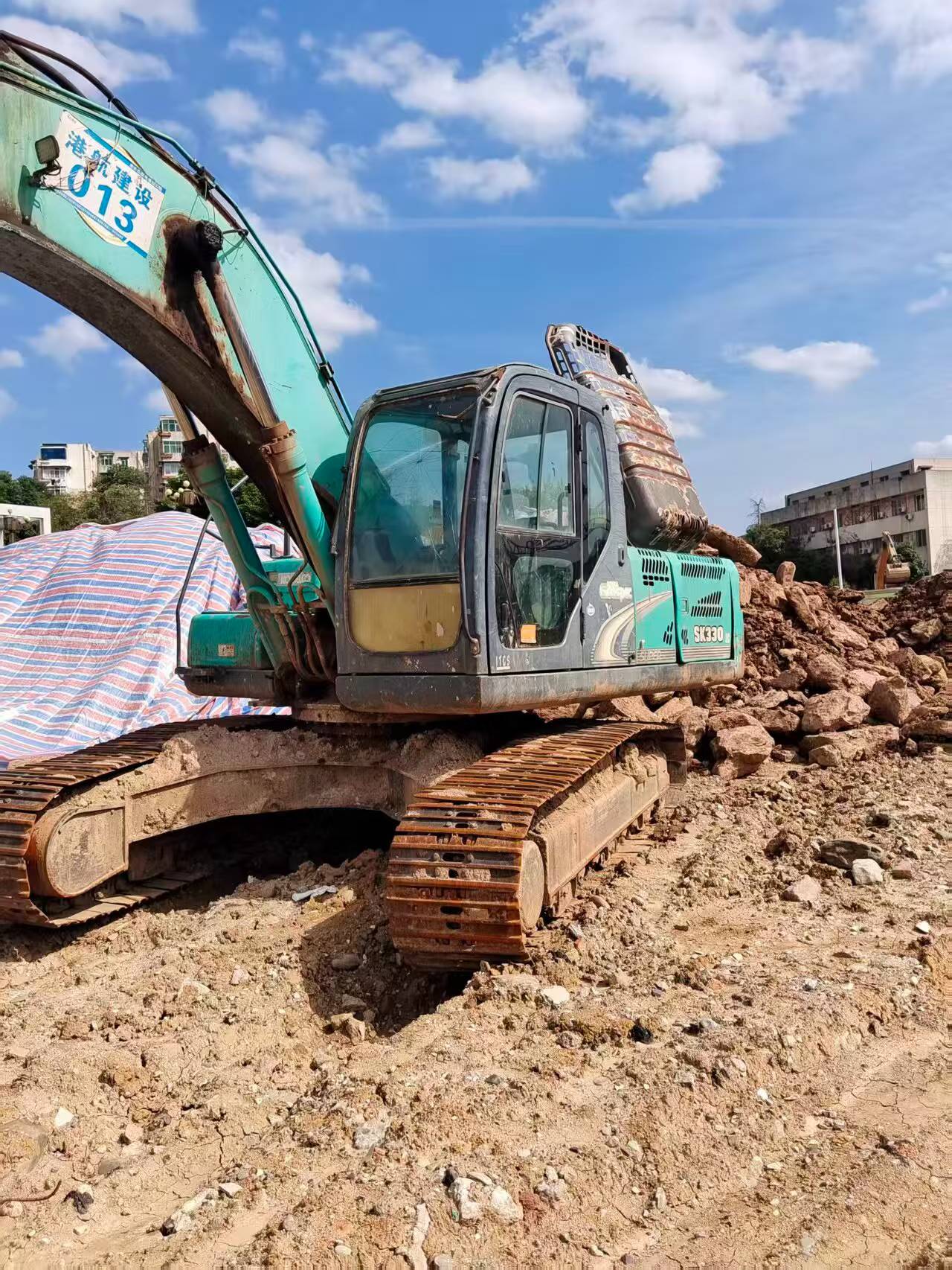 Buy Kobelco SK260 Used Excavator / 1