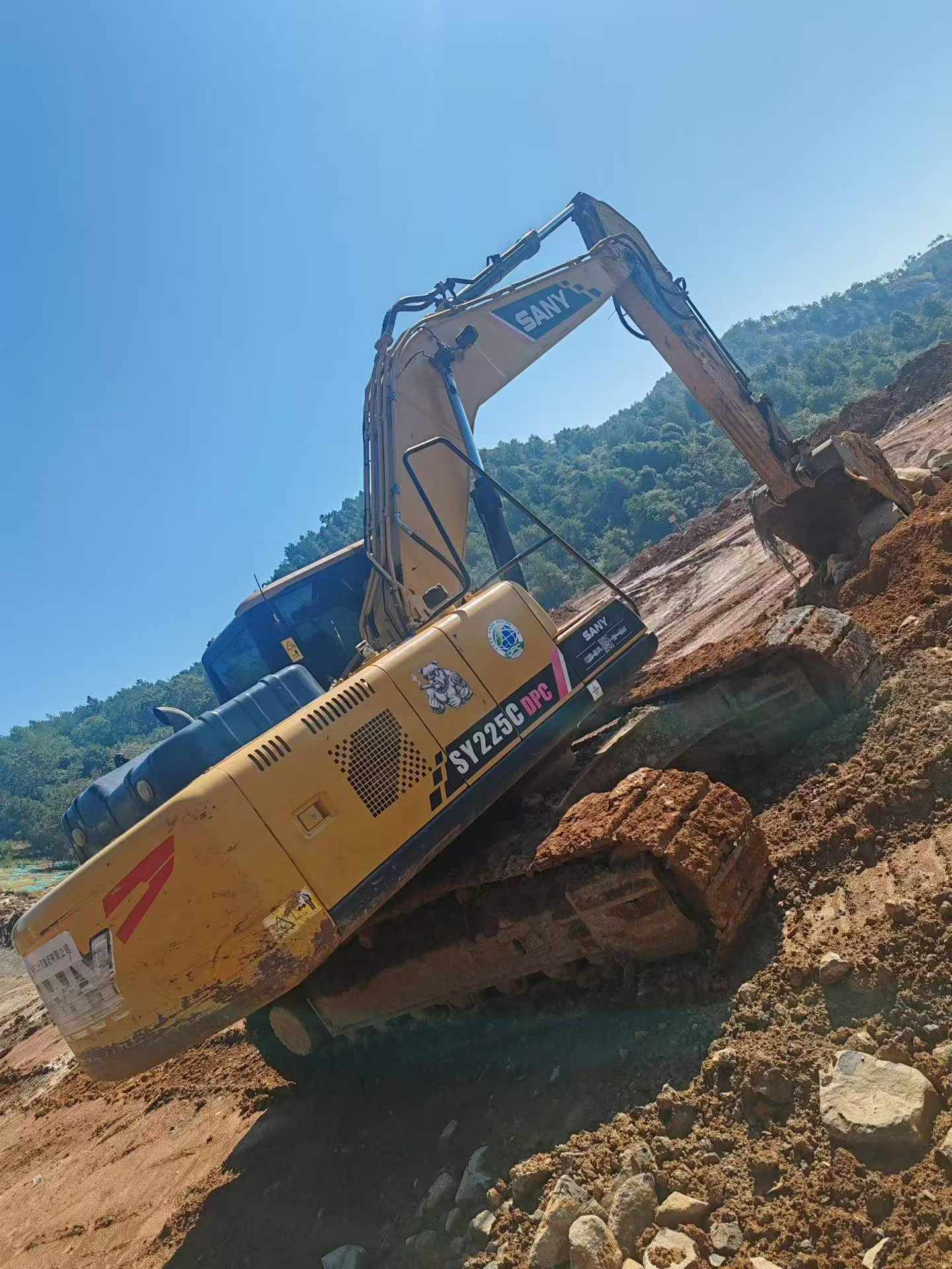 Buy Sany SY205C Used Excavator / 3