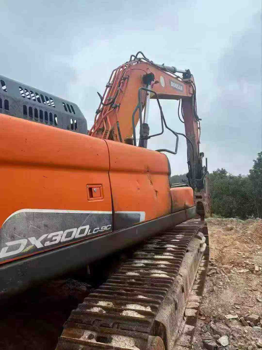 Buy Doosan DH300-5 Used Excavator / 2