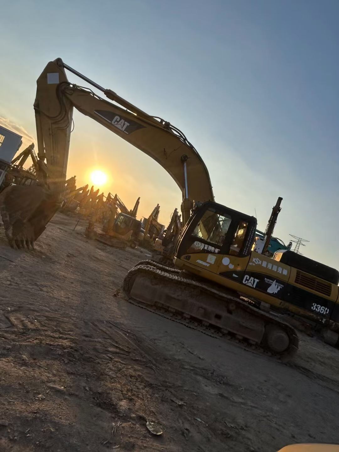Buy Caterpillar 330B Used Excavator / 2
