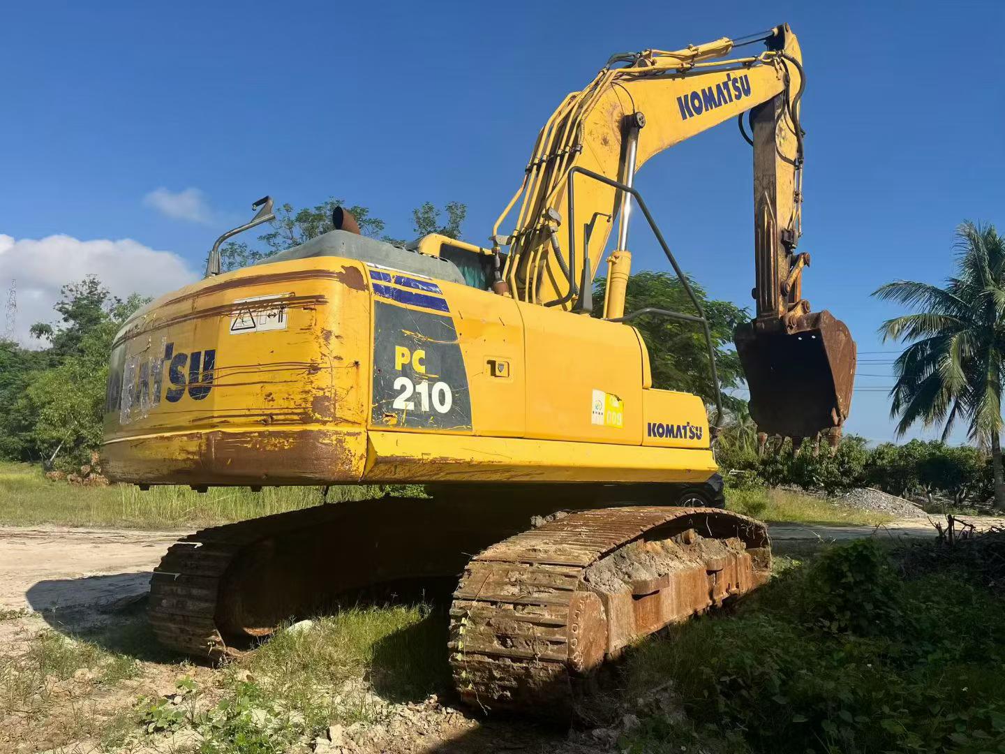 Buy Komatsu PC210-8 Used Excavator / 5 Buy Komatsu PC210-8 Used Excavator / 5