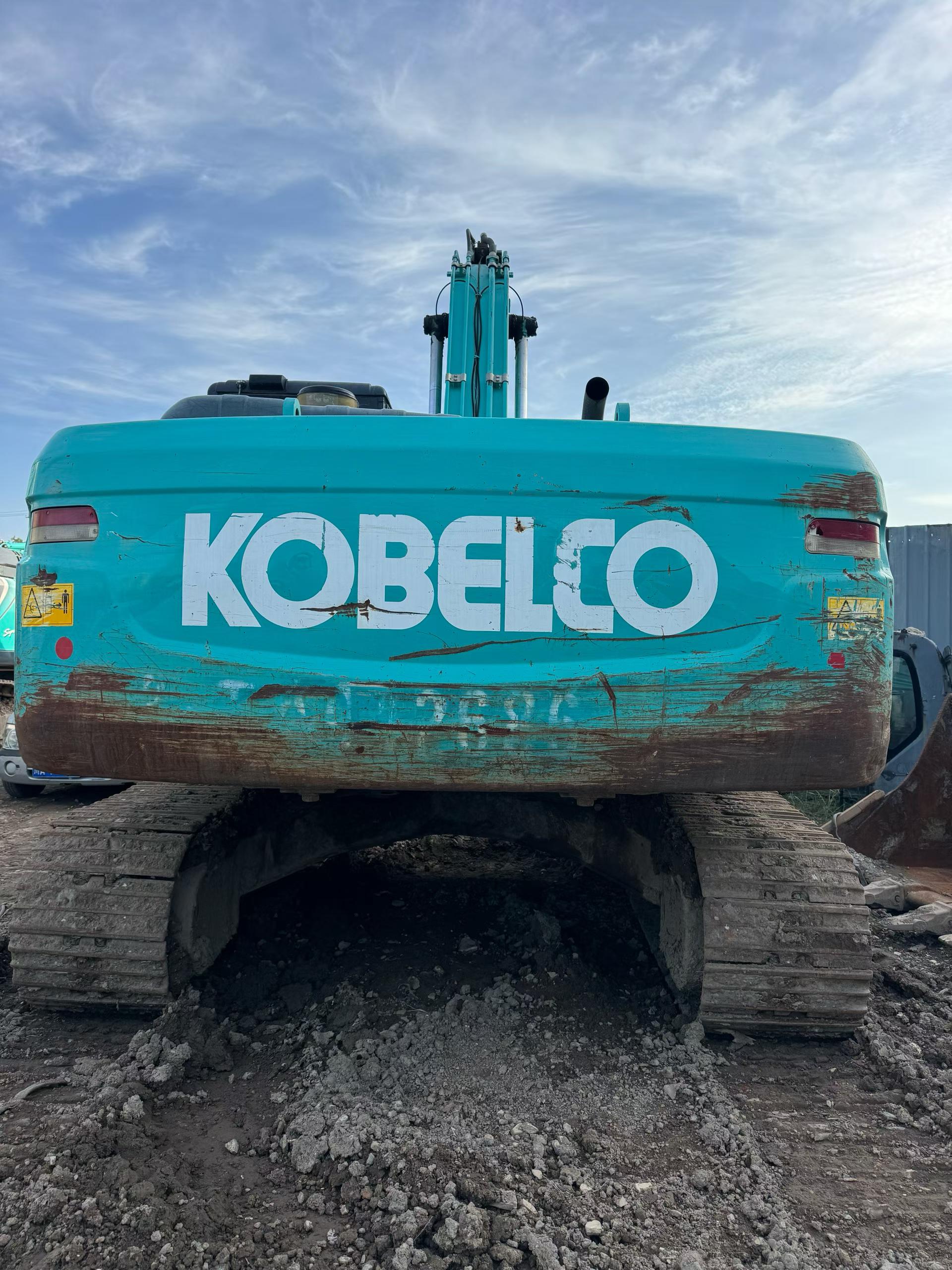 Buy Kobelco SK260 Used Excavator / 3 Buy Kobelco SK260 Used Excavator / 3