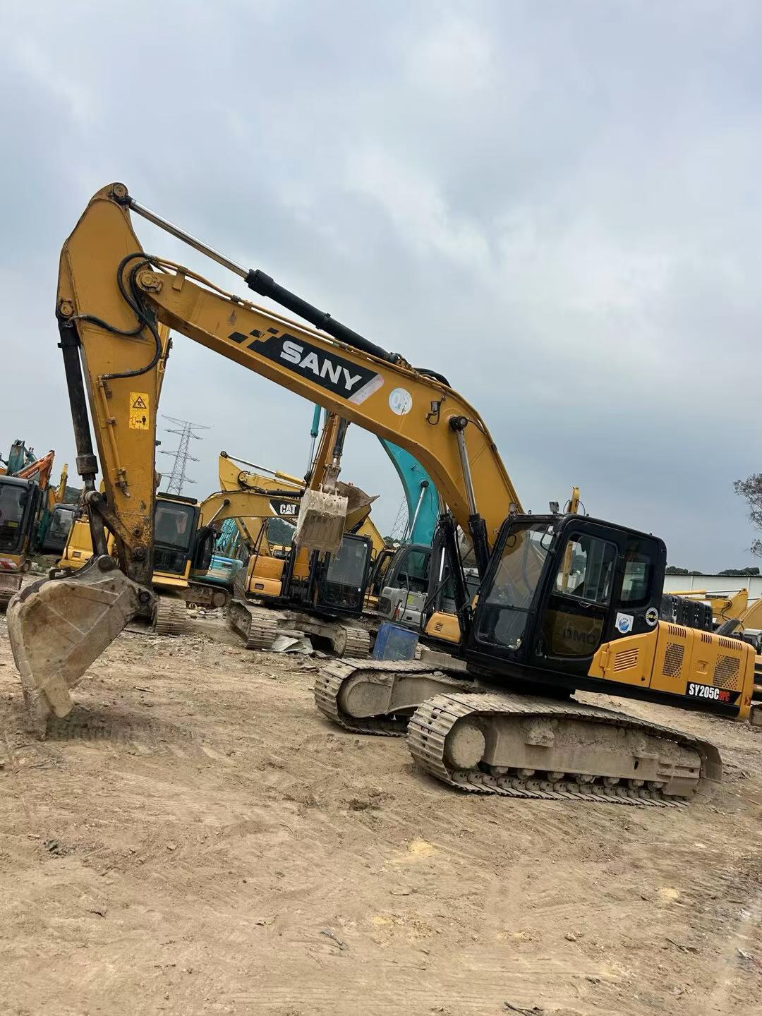 Buy Sany SY205C Used Excavator / 4 Buy Sany SY205C Used Excavator / 4
