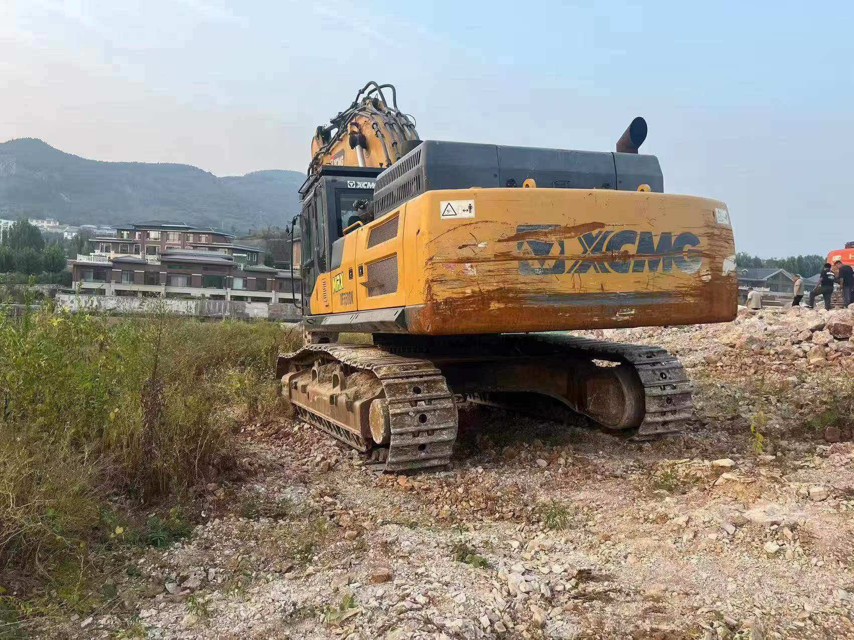 Buy XCMG XE550DK Used Excavator / 7