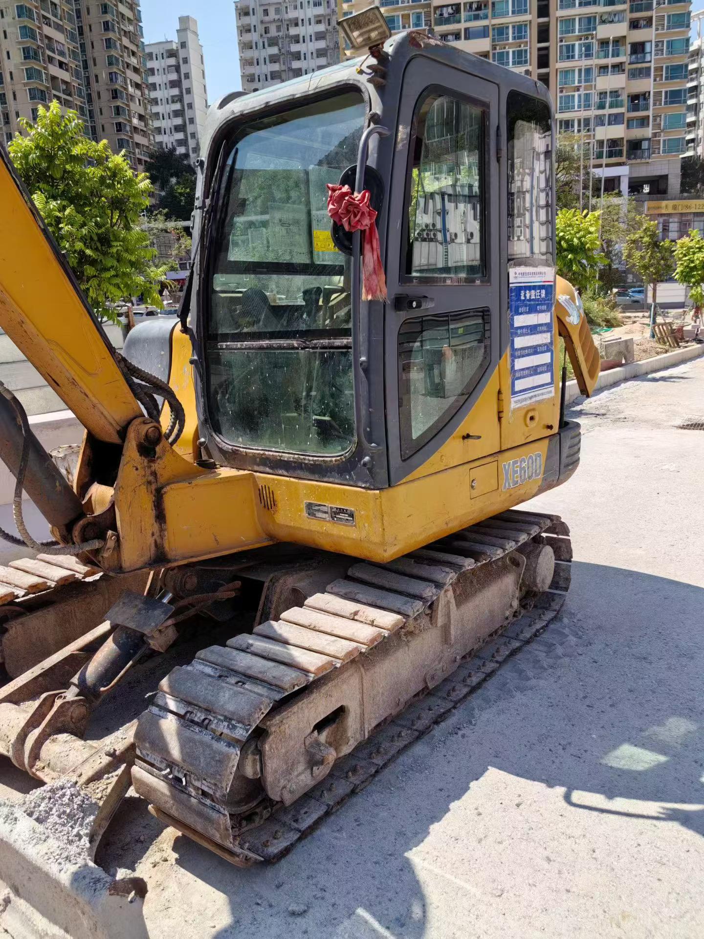 Buy XCMG XE60 Used Excavator / 1